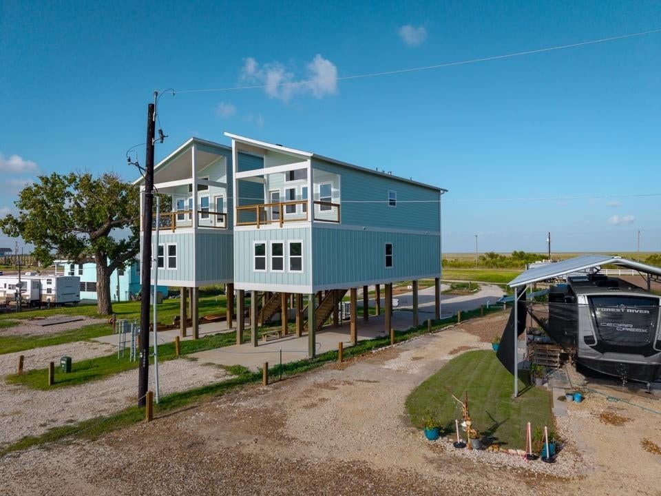438 Private Road 670, Matagorda, TX 77457 photo