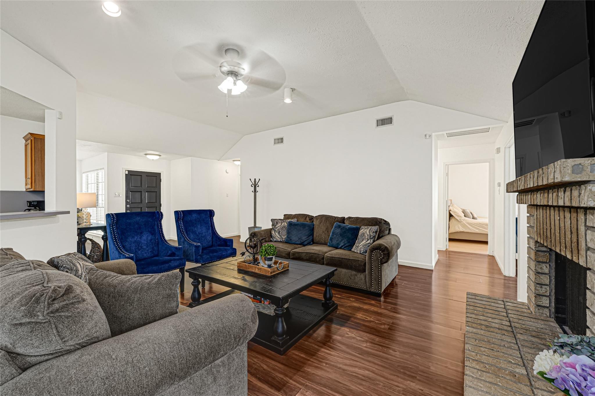 7643 Ashton Dr, Houston, TX 77095 photo
