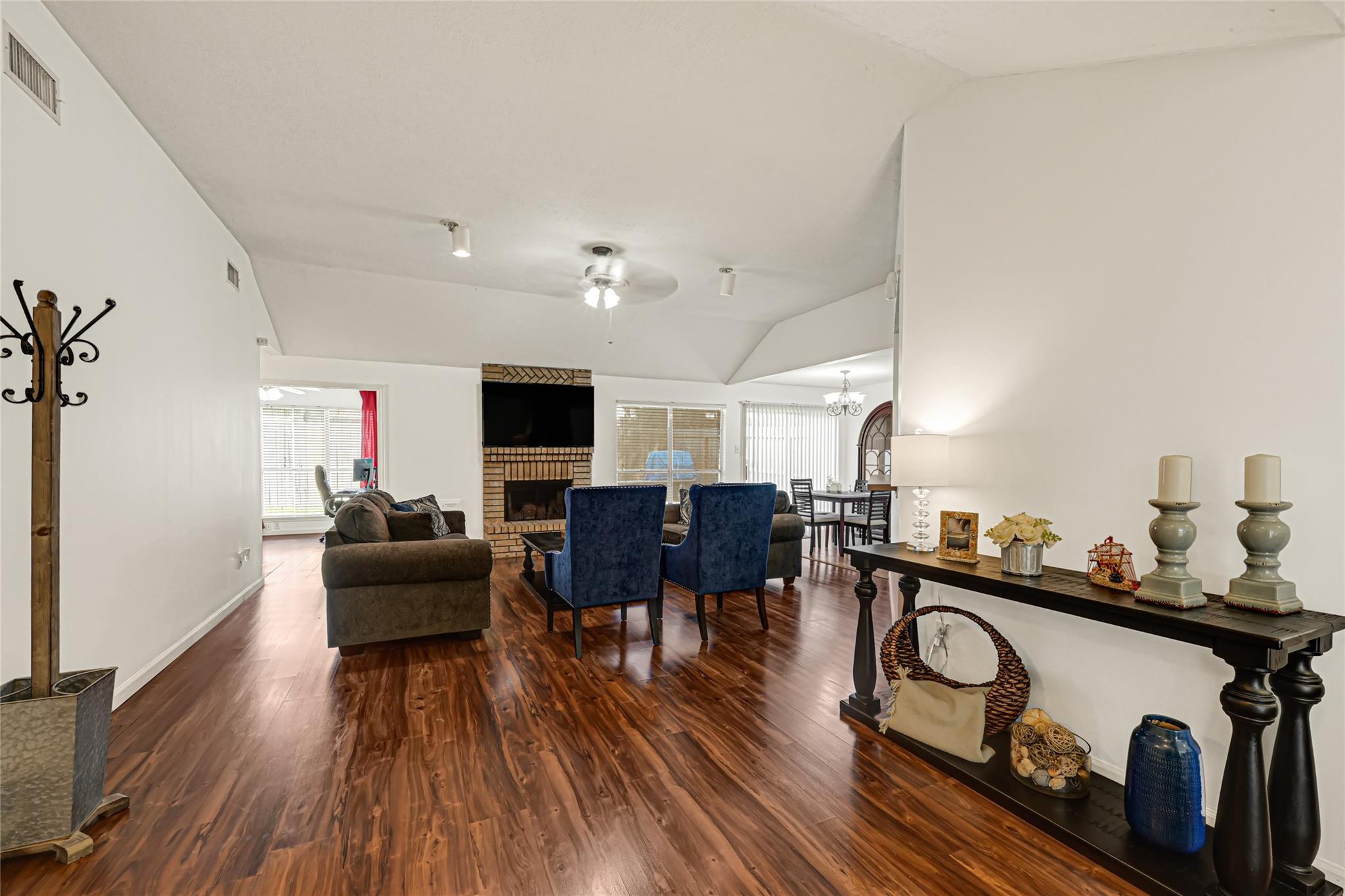 7643 Ashton Dr, Houston, TX 77095 photo