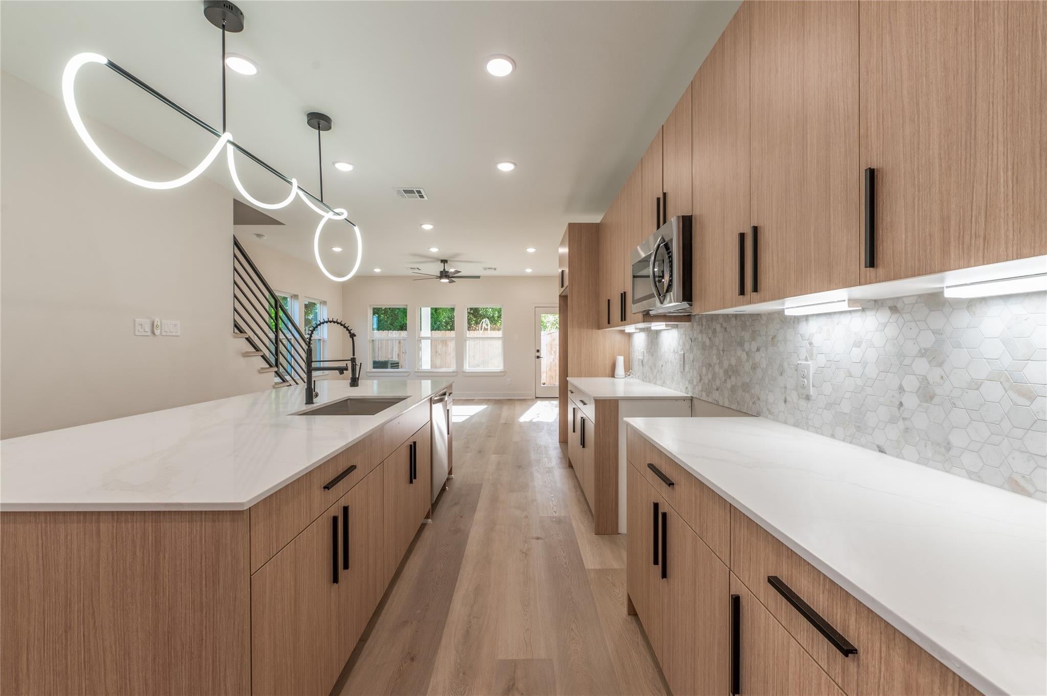 7930 Corinth St, Houston, TX 77051 photo