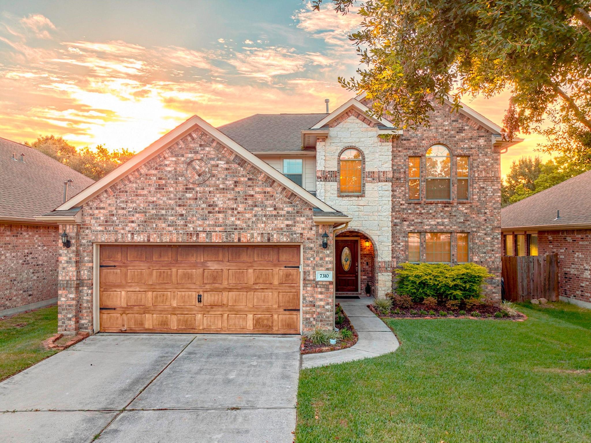 7310 Durango Creek Dr, Magnolia, TX 77354