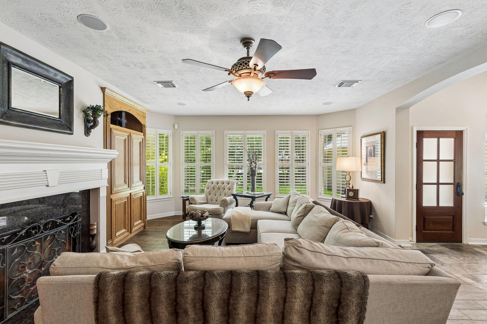 8978 Willow Spring Ln, Conroe, TX 77302 photo