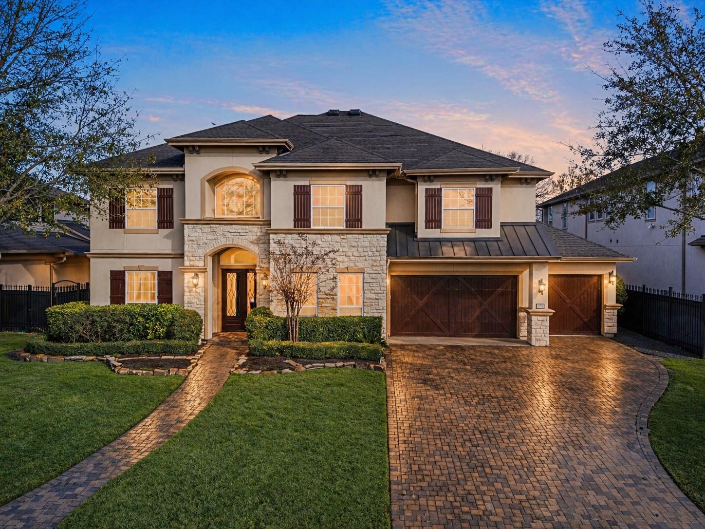 11718 Montmarte Blvd, Houston, TX 77082