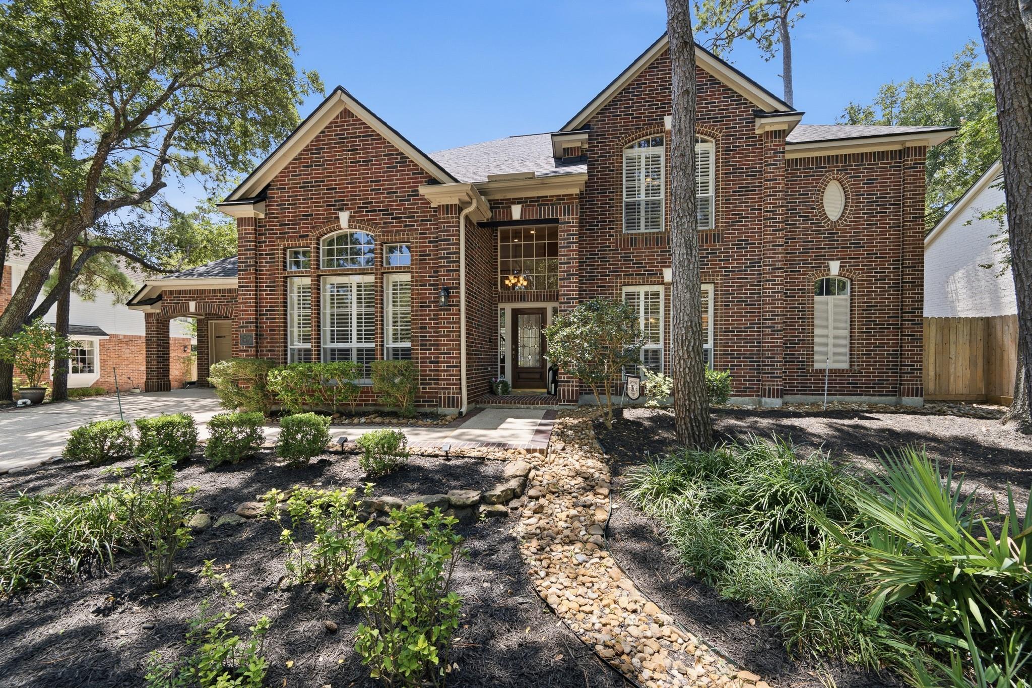 67 Driftoak Cir, The Woodlands, TX 77381