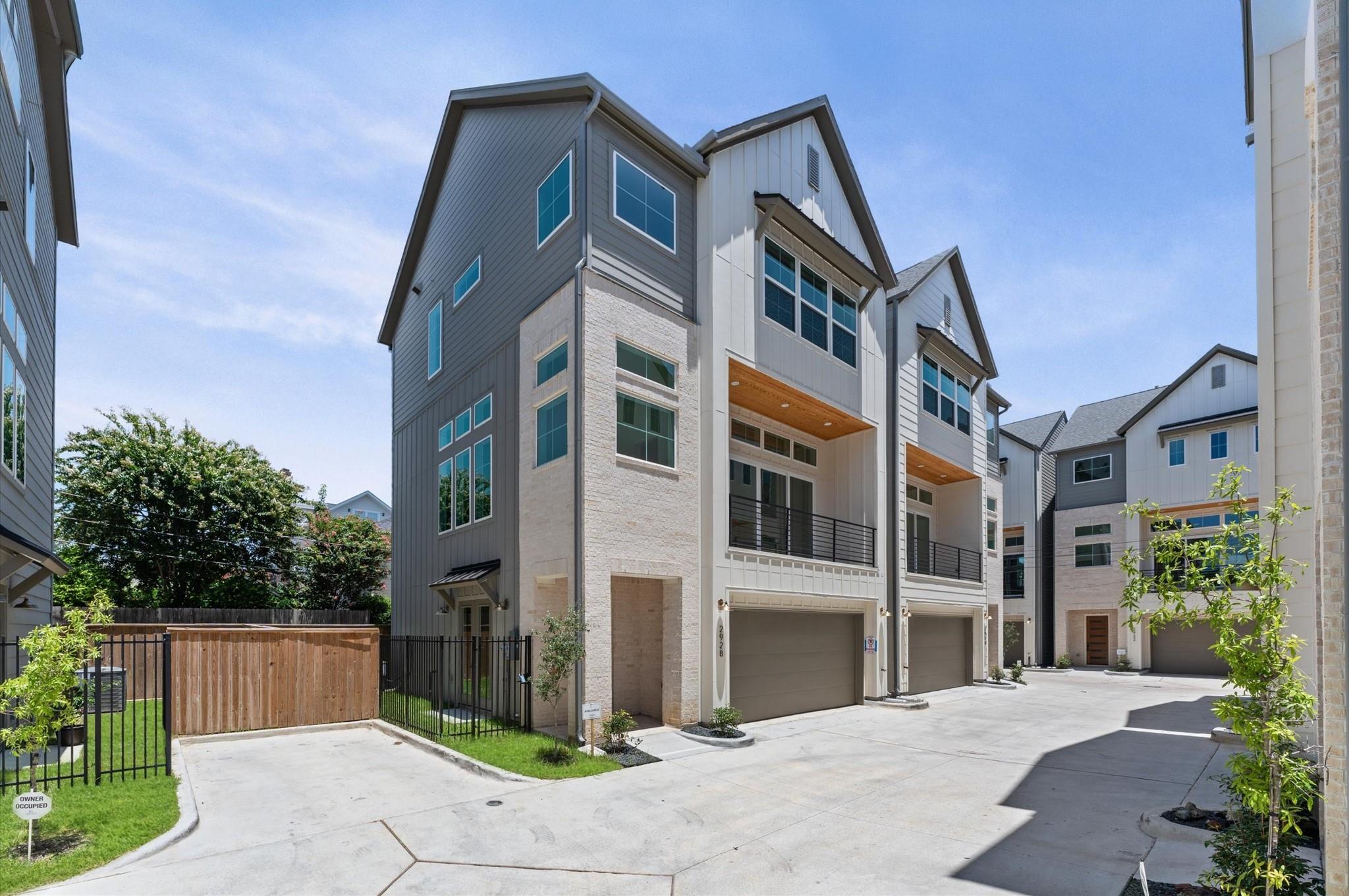 2920 Michaux St, Houston, TX 77009 photo