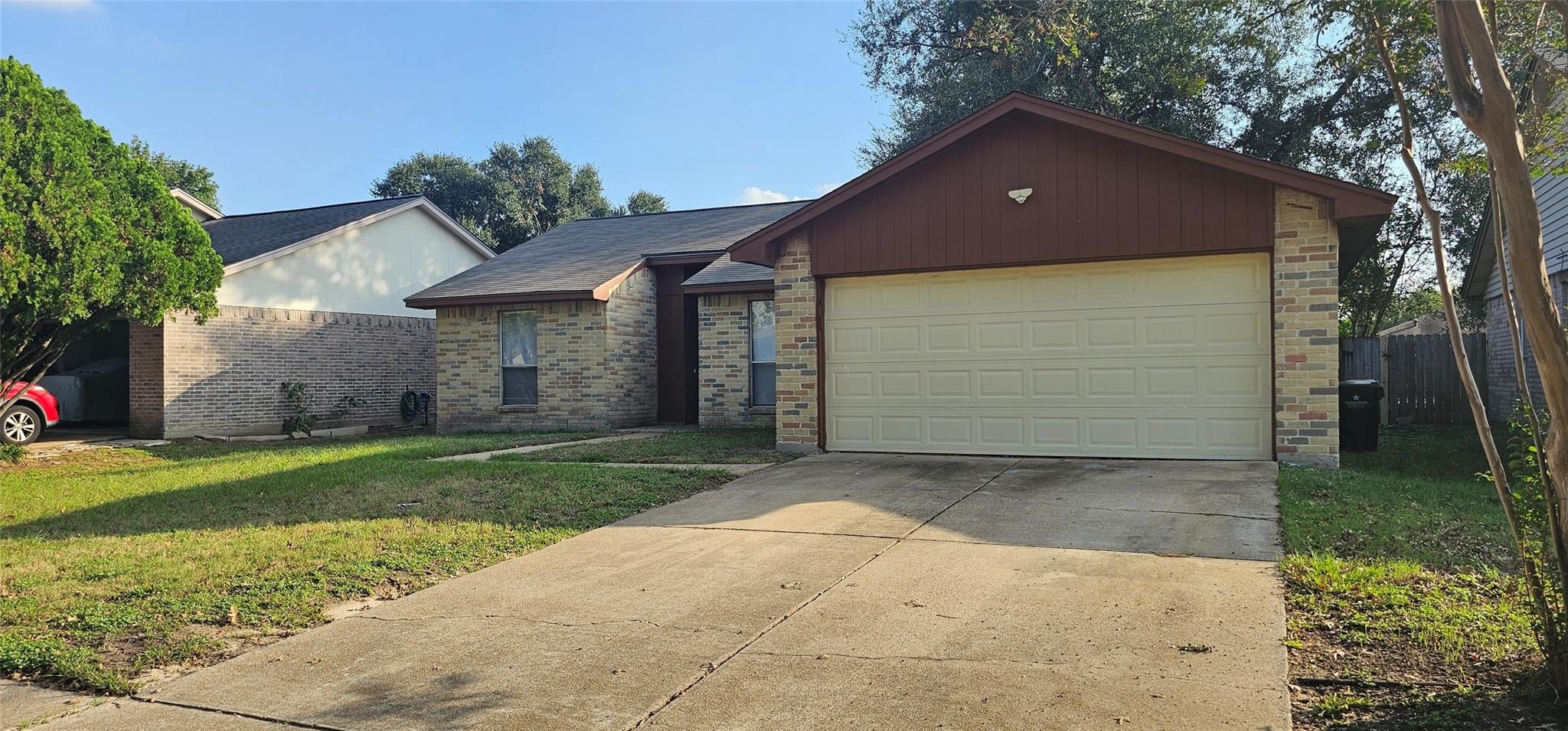 19327 Cypress Bay Dr, Katy, TX 77449 photo