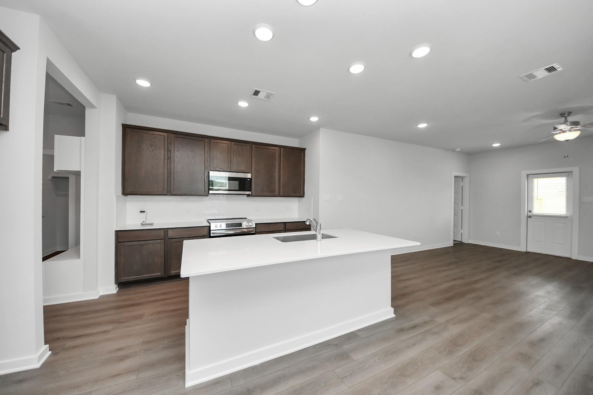 11122 Liberty Bell Ln, Cleveland, TX 77328 photo