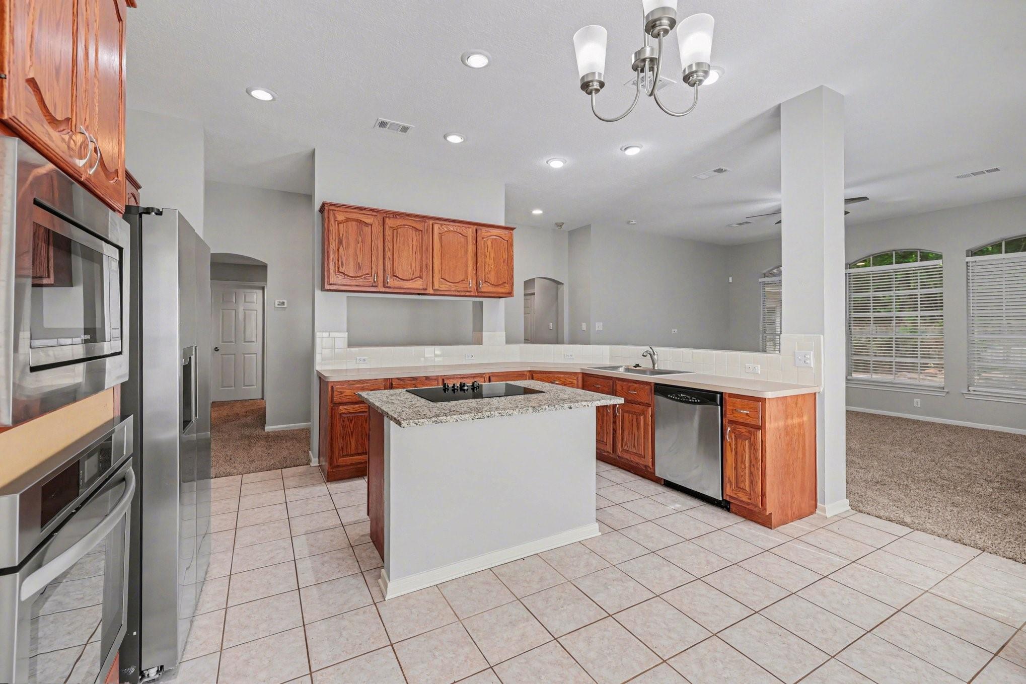 215 Bristol Bend Cir, Spring, TX 77382 photo