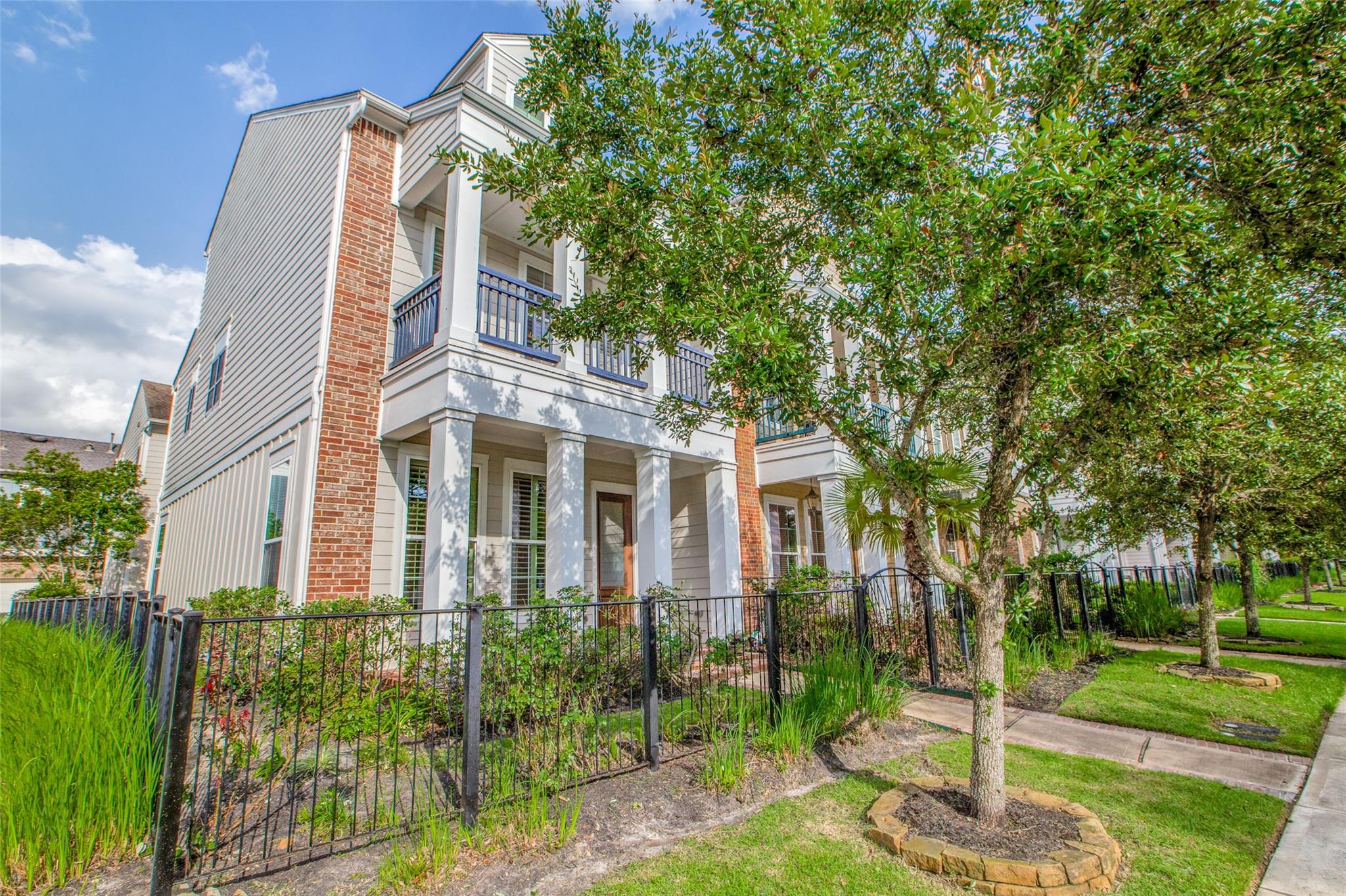 46 Rafters Row, The Woodlands, TX 77380