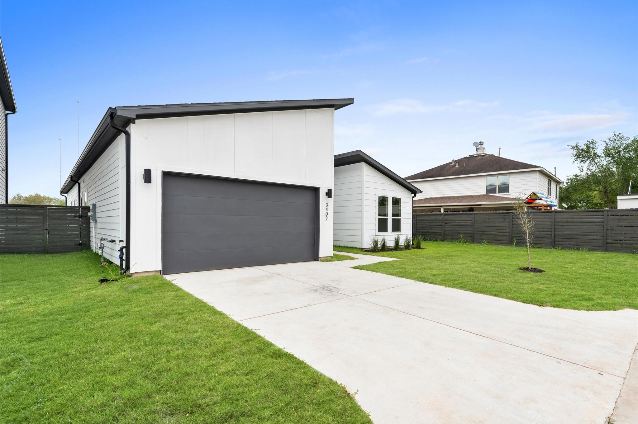 3410 Garden Oaks St, Missouri City, TX 77459 photo
