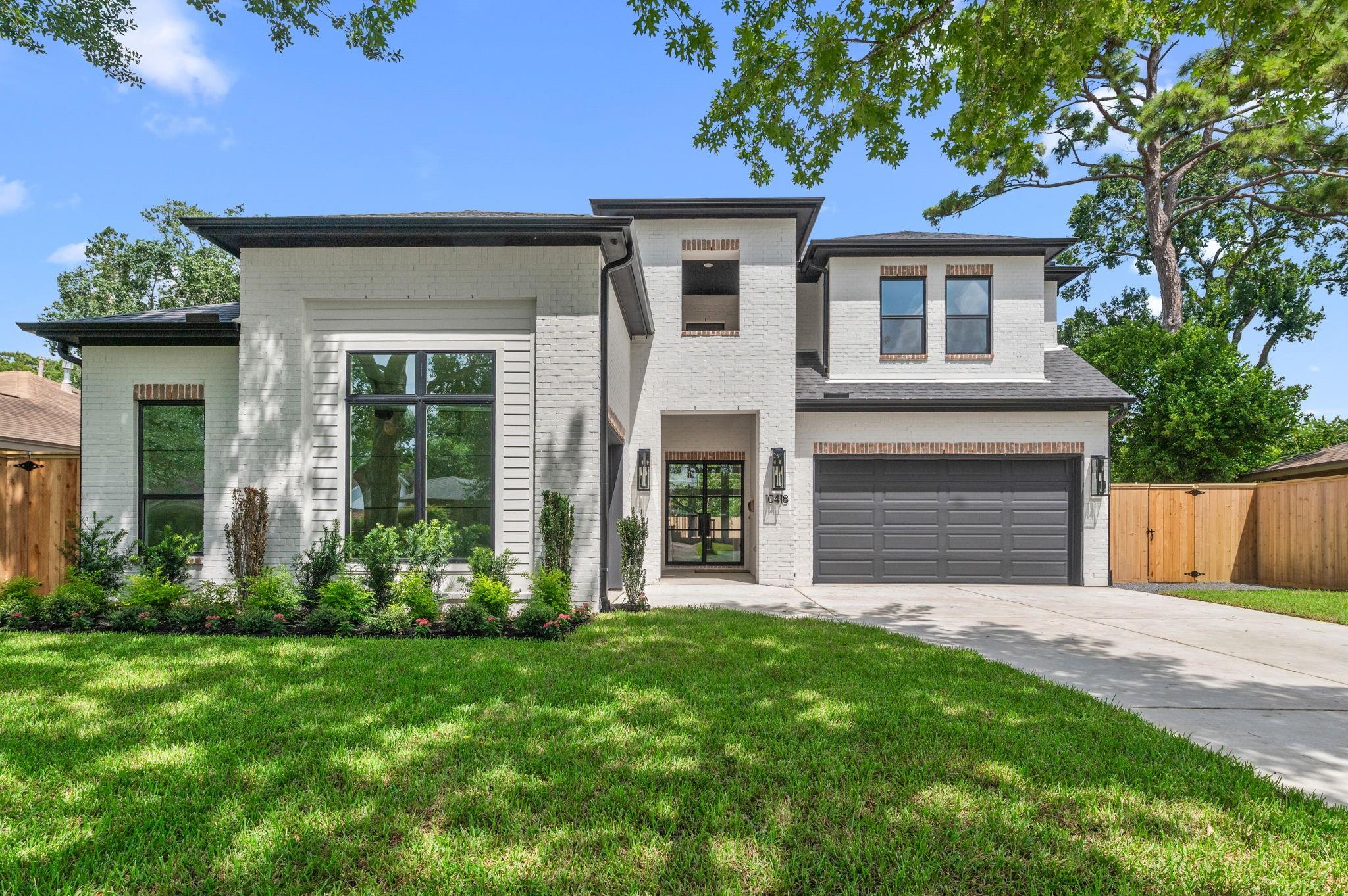 10418 Brinwood Dr, Houston, TX 77043