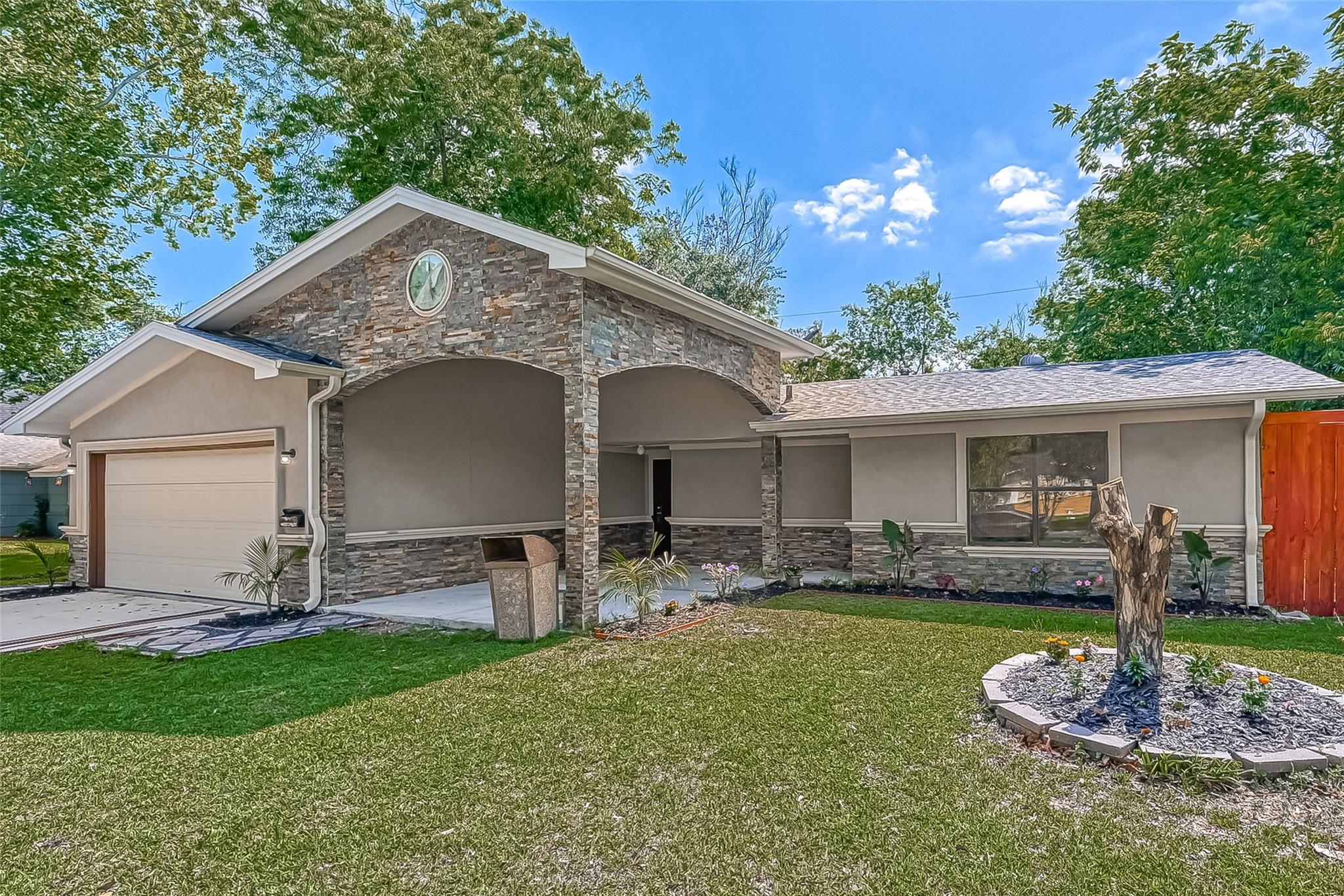 1918 Westcrest Dr, Houston, TX 77055 photo