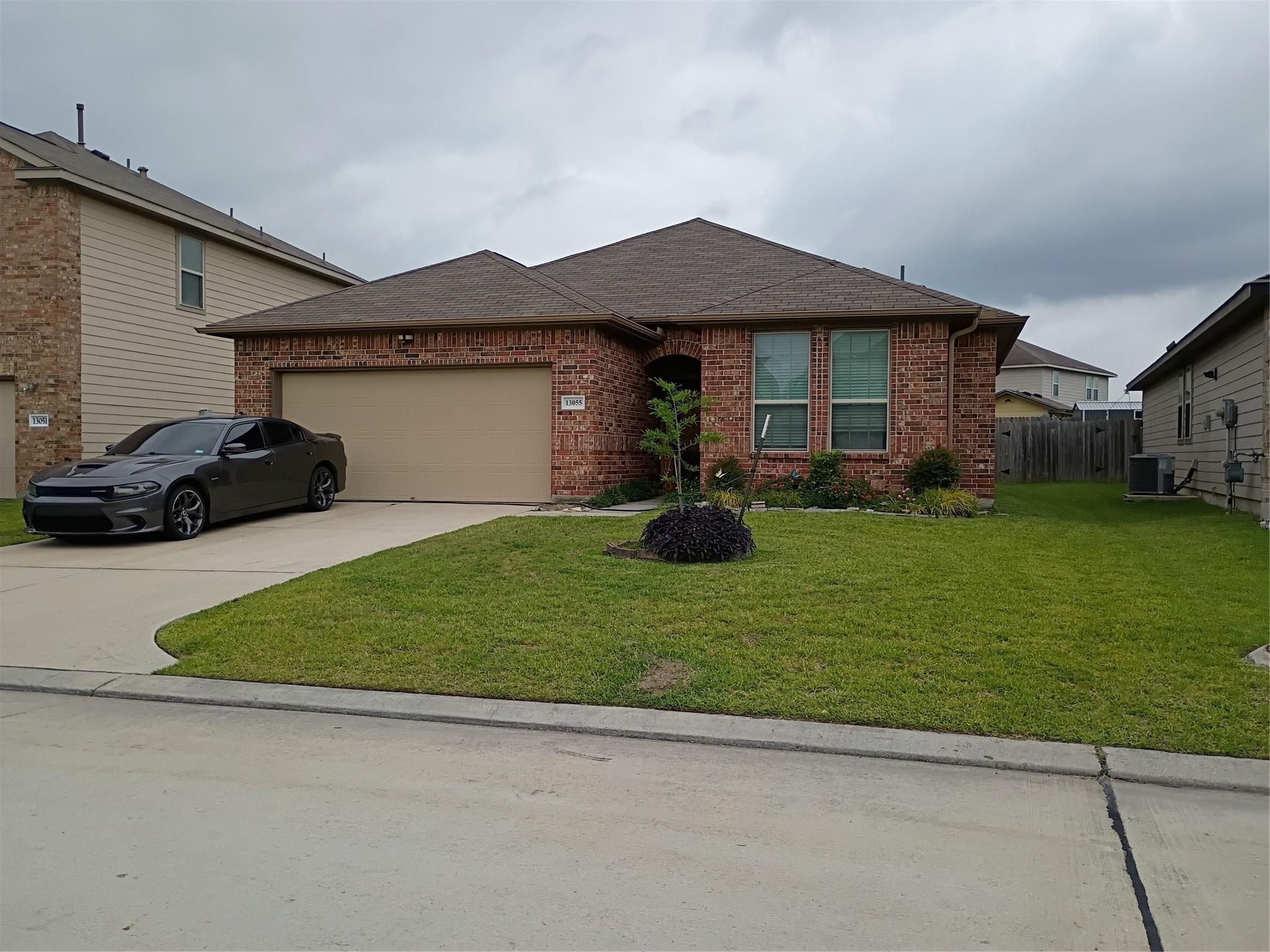 13055 Larriston Ln, Houston, TX 77044