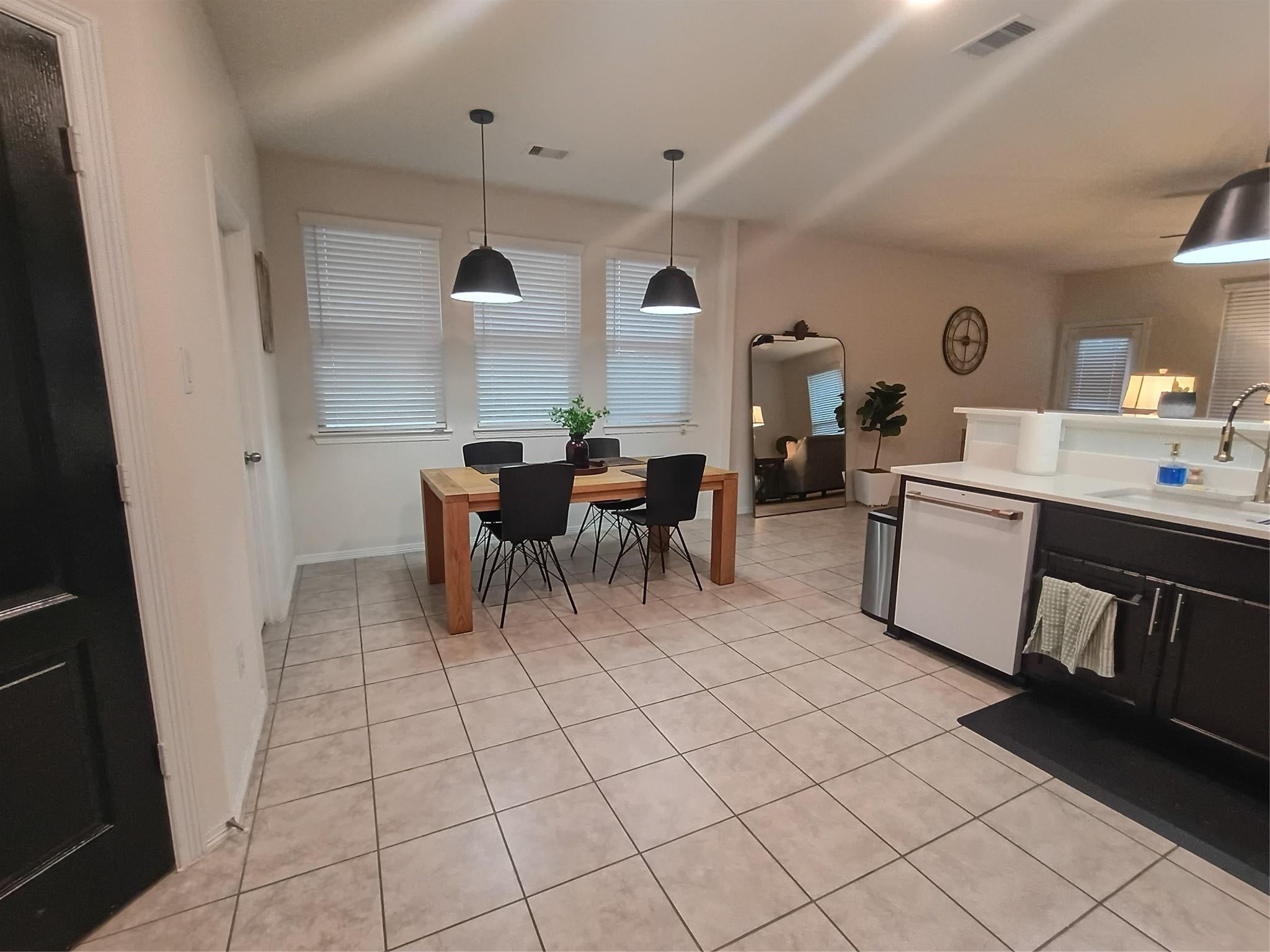 13055 Larriston Ln, Houston, TX 77044 photo