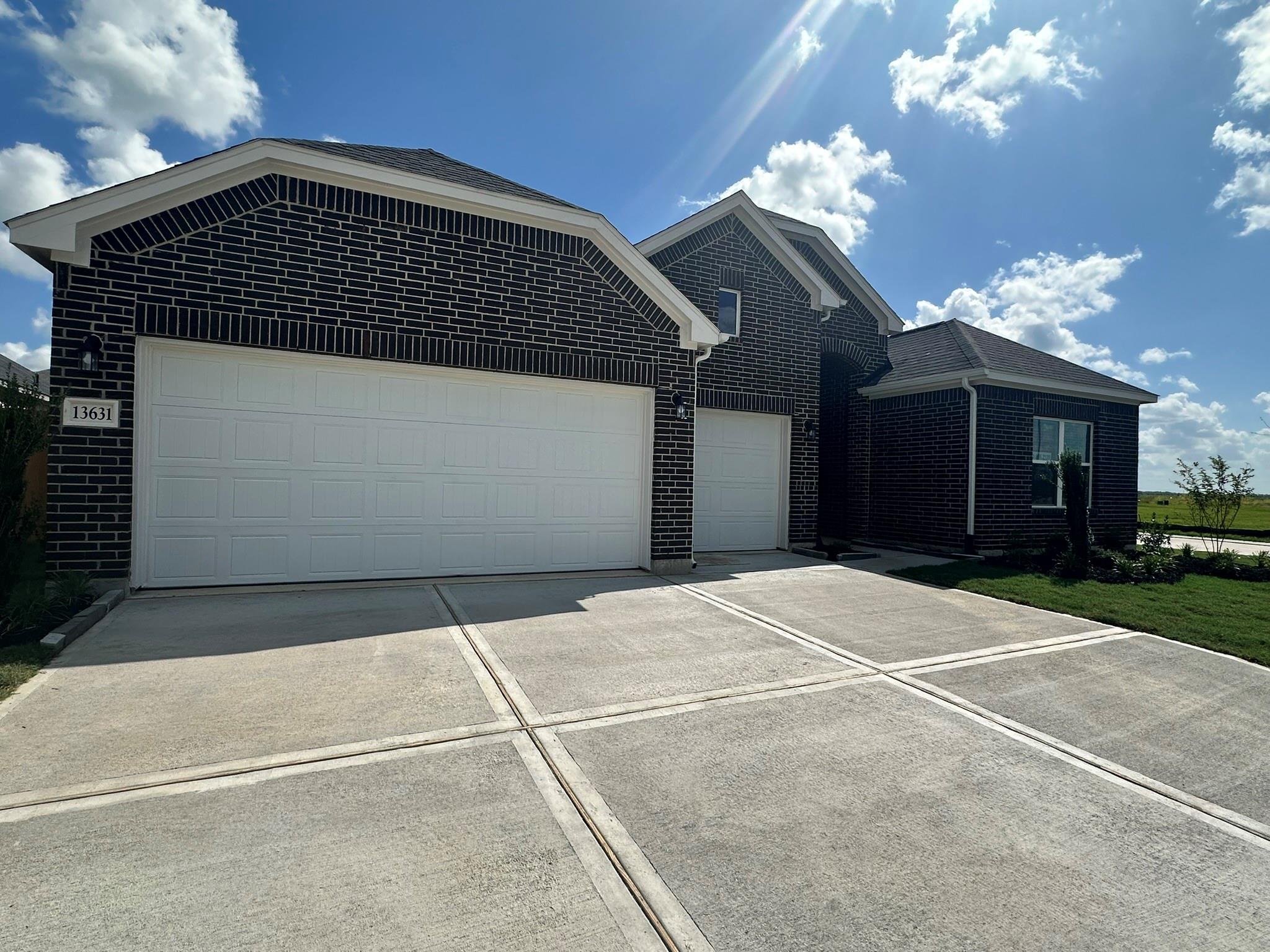 13631 Lago Vista Dr, Iowa Colony, TX 77583 photo