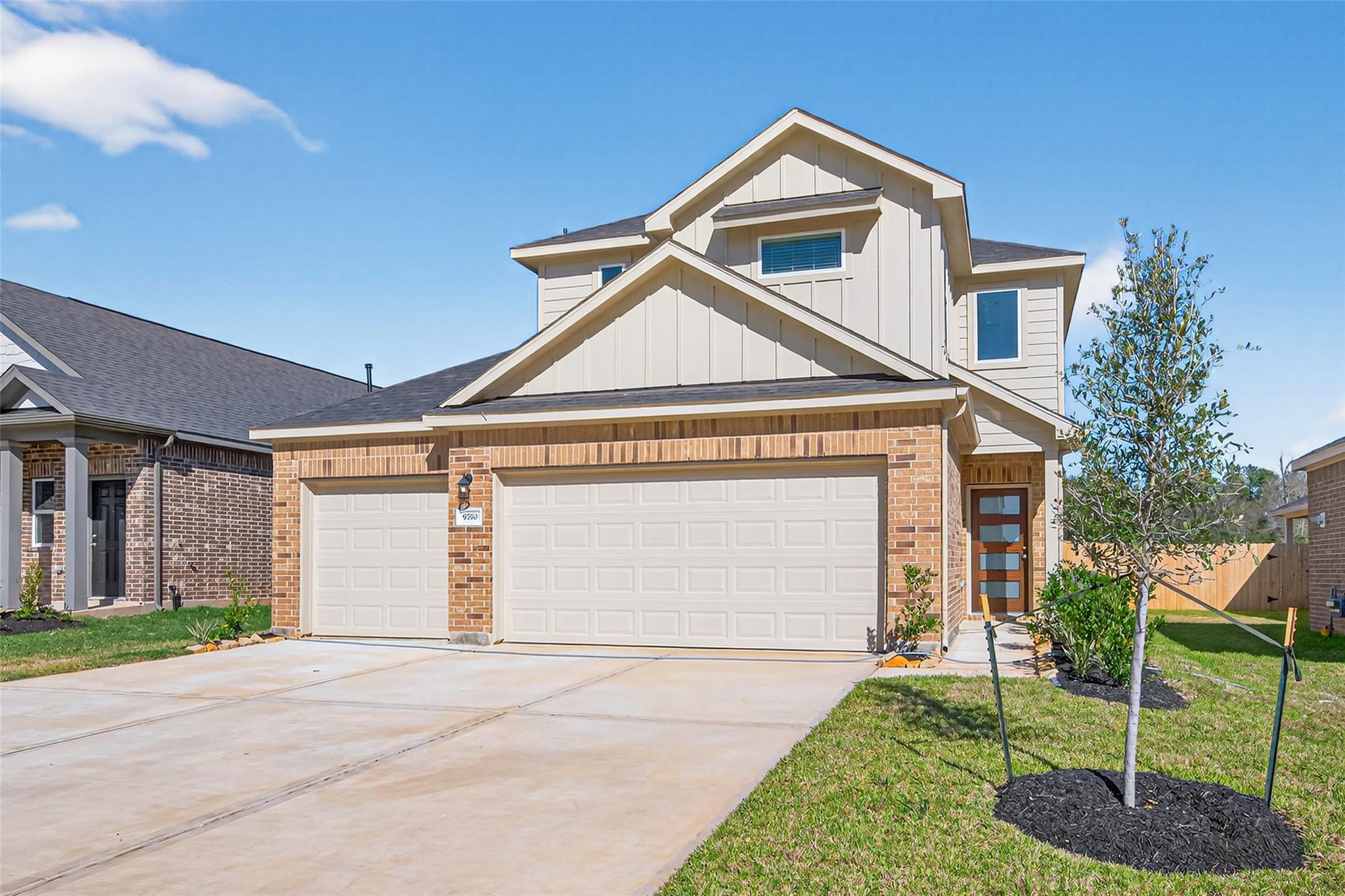 16021 Sandy Koufax Ct, Splendora, TX 77372 photo