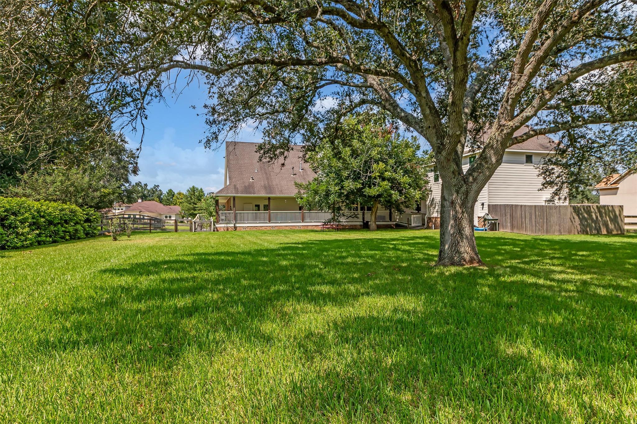 3811 Westerdale Dr, Fulshear, TX 77441 photo