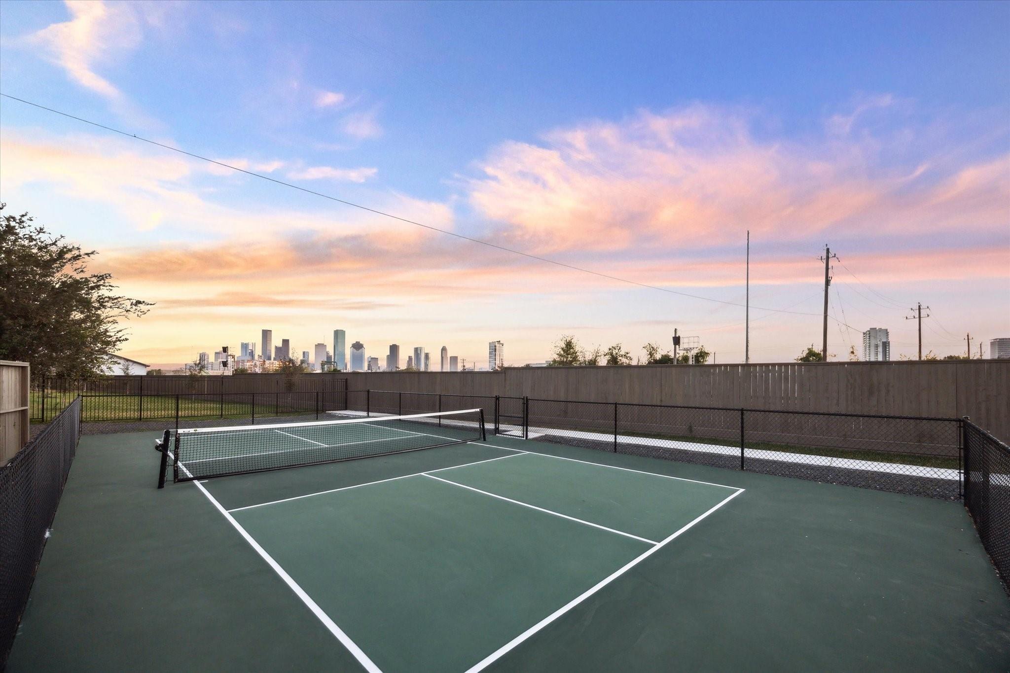 3083 Hicks St, Houston, TX 77007 photo
