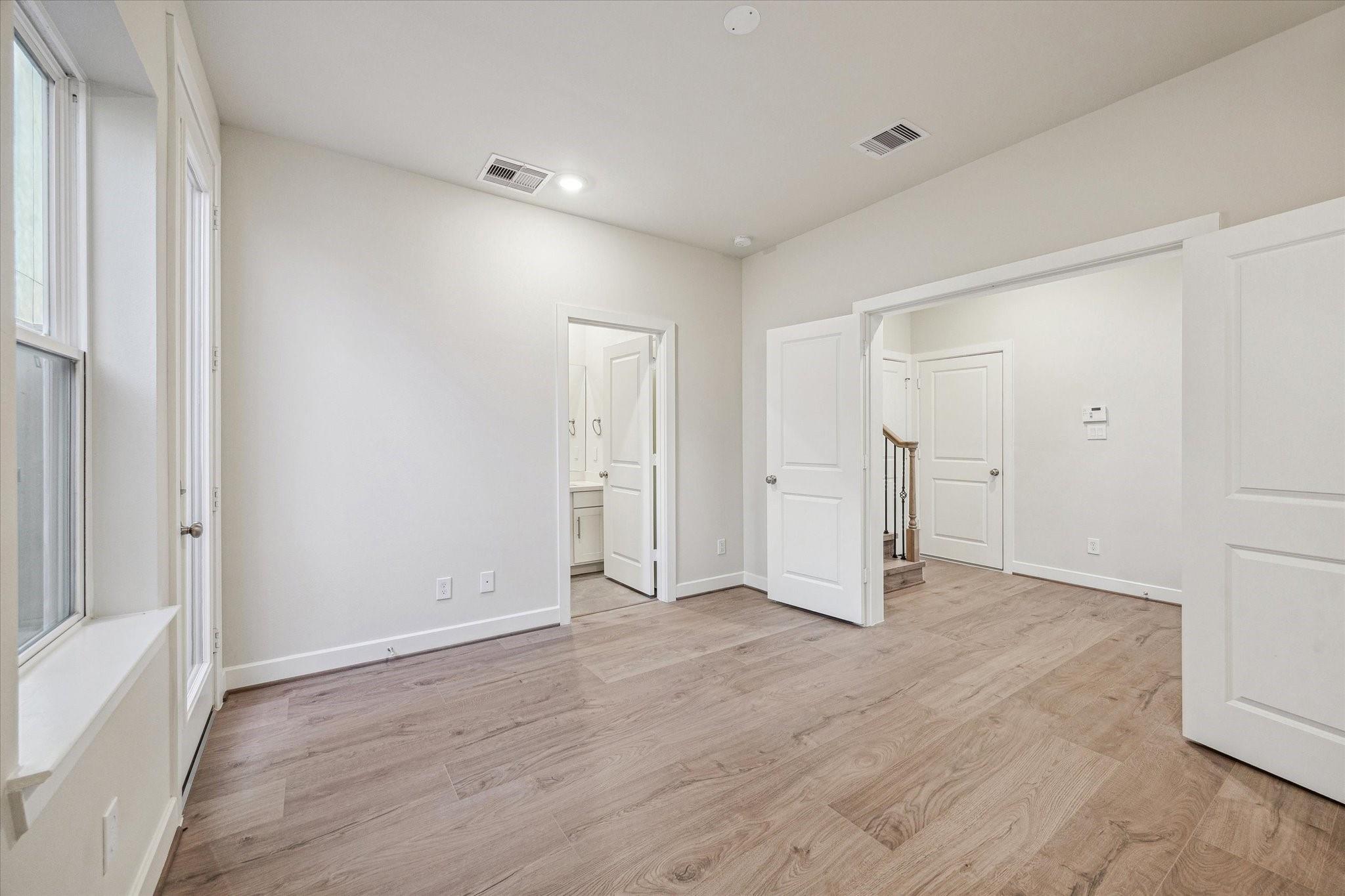 3083 Hicks St, Houston, TX 77007 photo