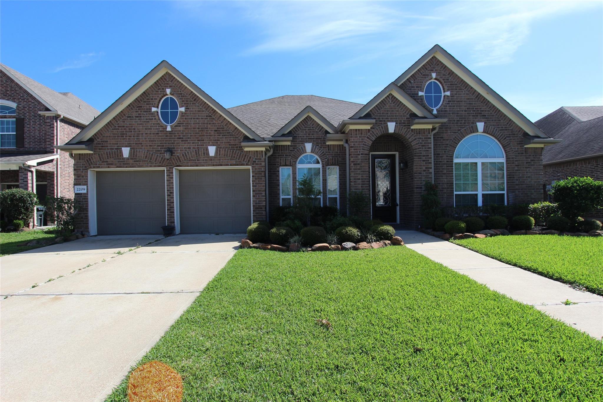 2209 Rocky Shores Ln, Garland, TX 77089 photo