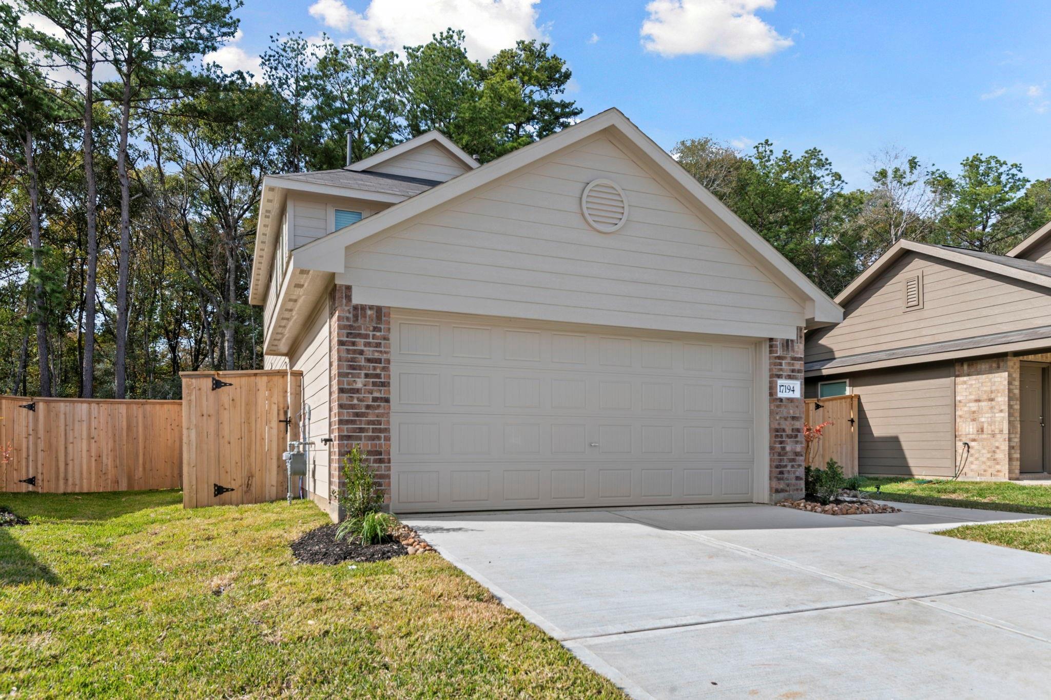 17194 Quaking Aspen Ln, New Caney, TX 77357 photo
