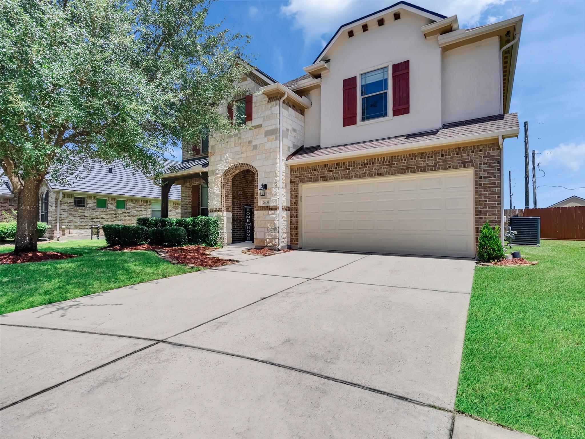 26133 Gallant Knight Ln, Kingwood, TX 77339 photo