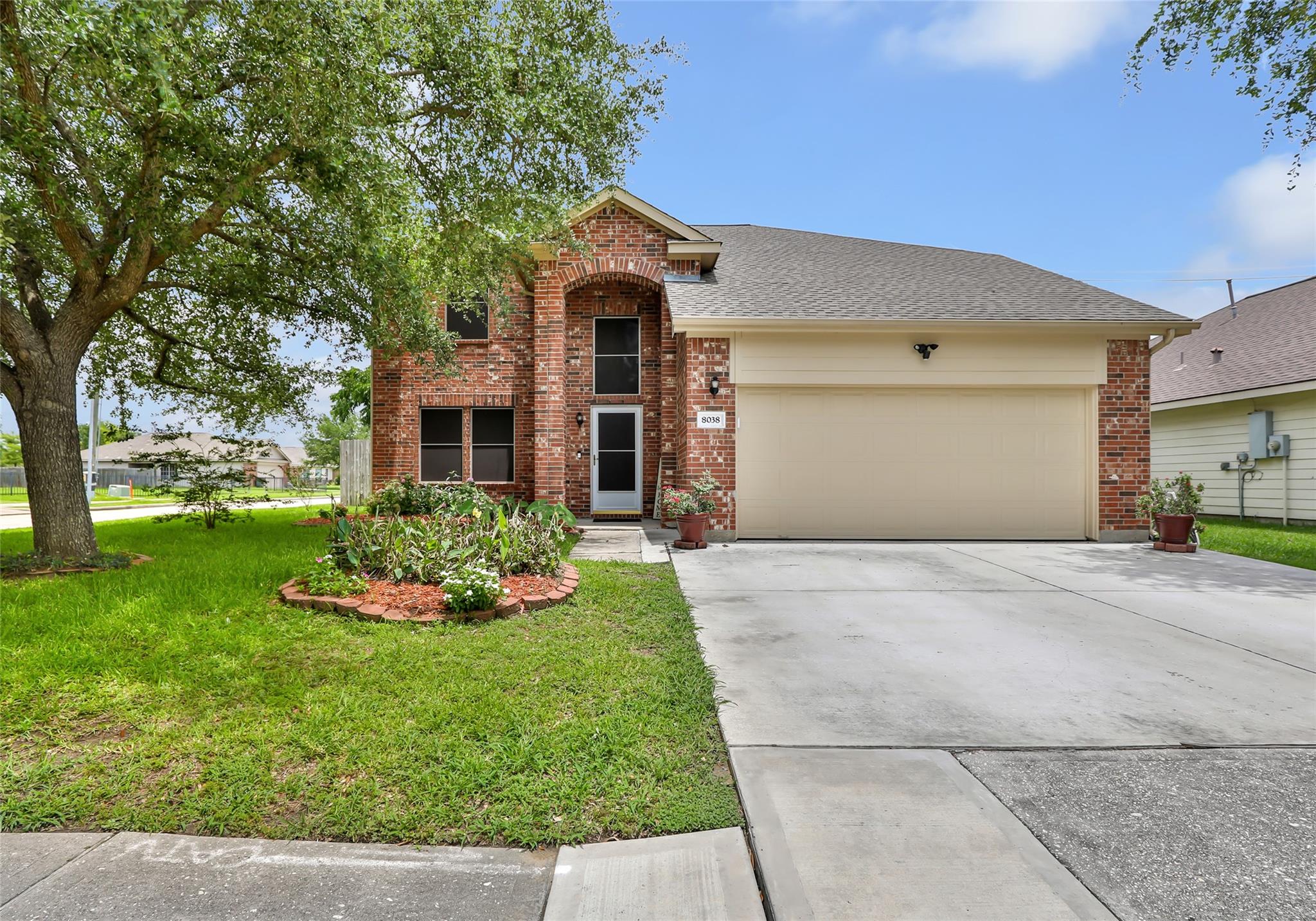 8038 Echinacea Dr, Baytown, TX 77521