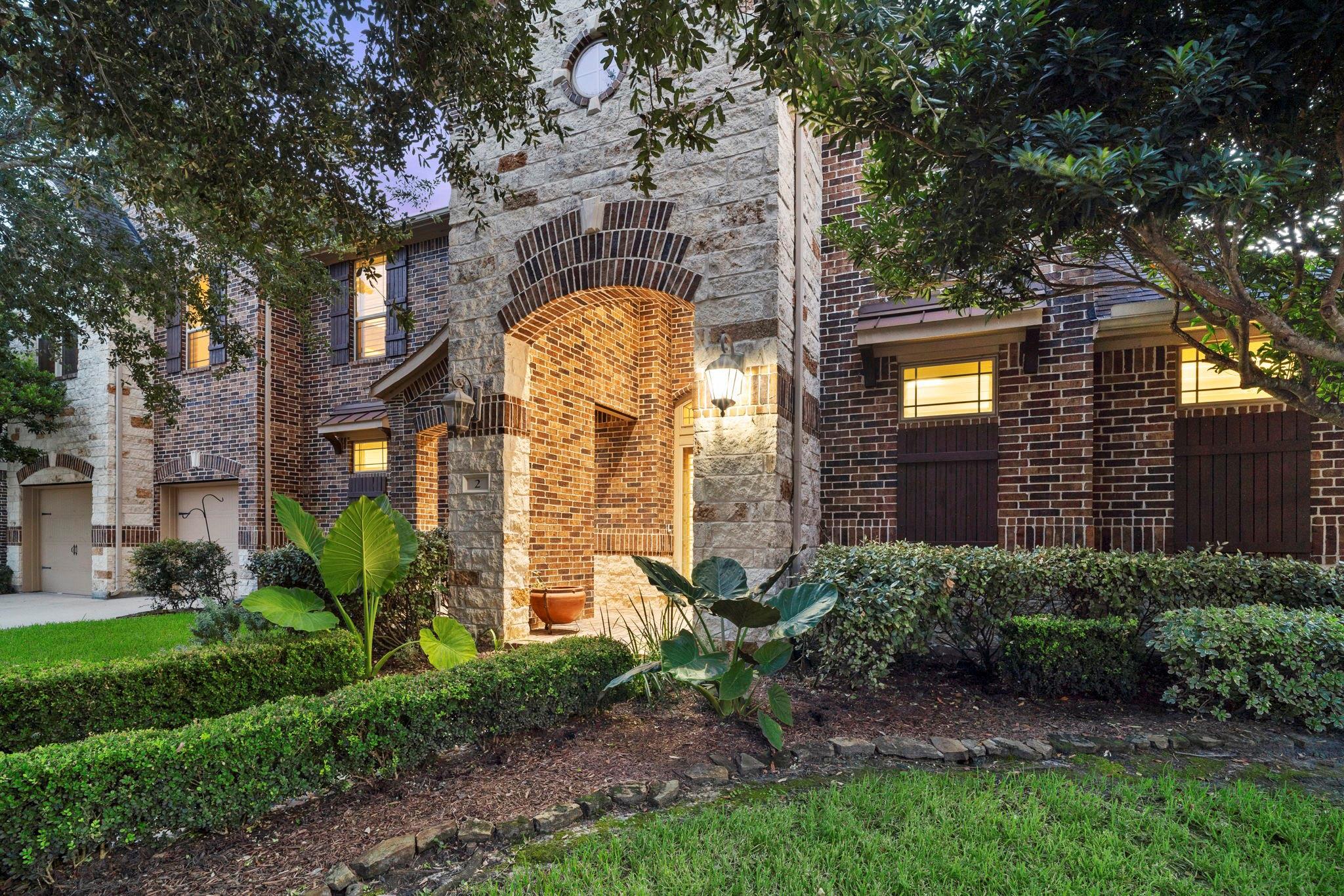 2 Trento Turnpike Dr, Missouri City, TX 77459 photo
