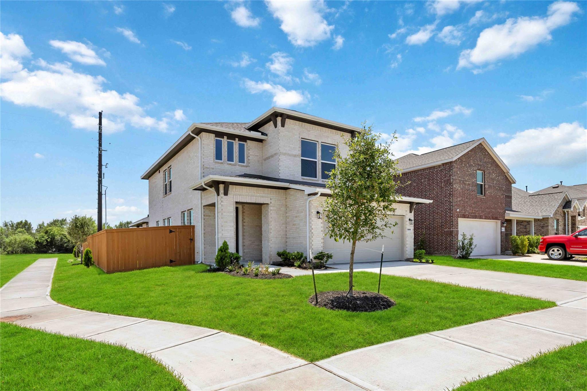 806 Mockingbird Passage Dr, Beasley, TX 77417 photo