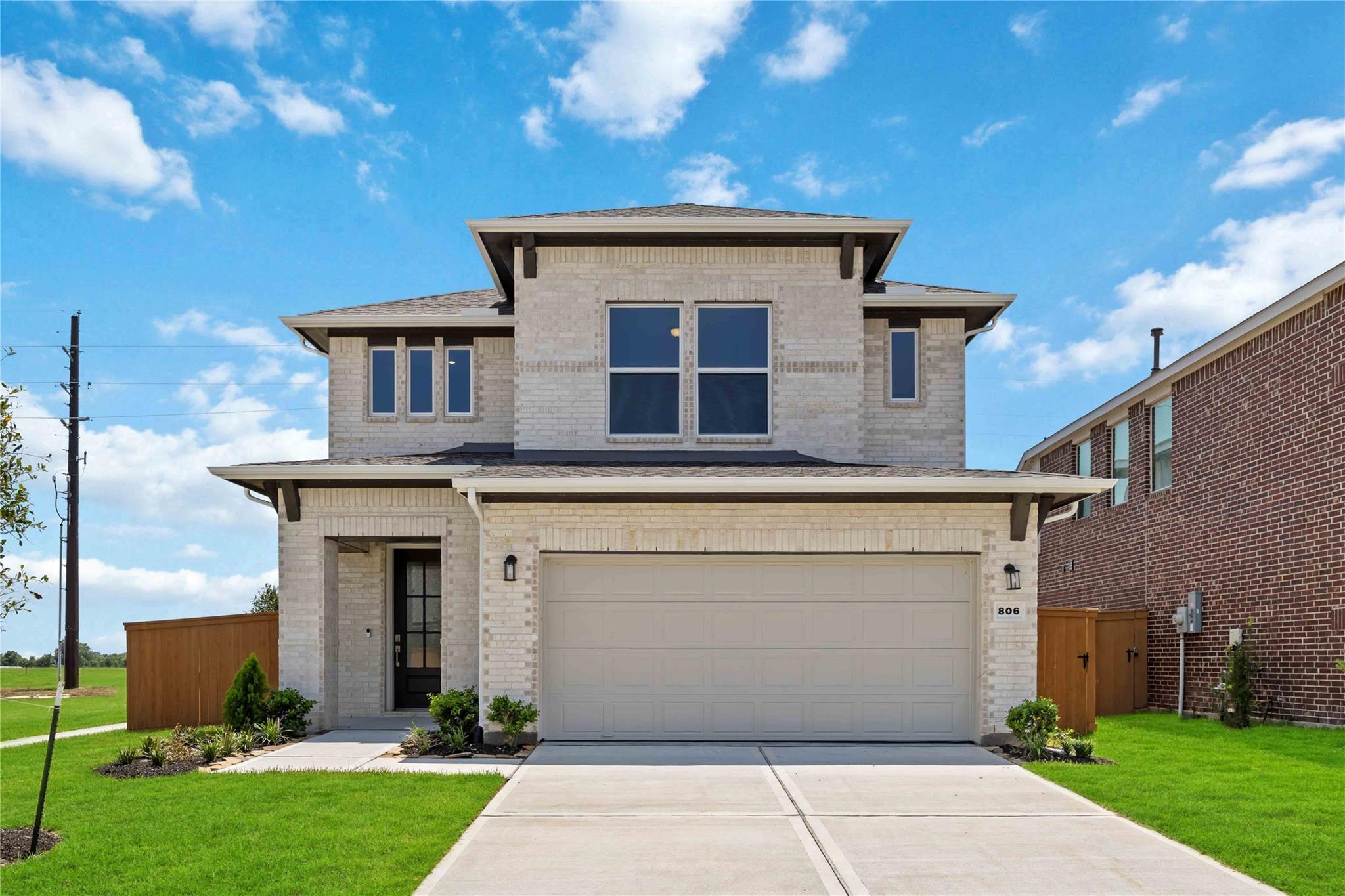 806 Mockingbird Passage Dr, Beasley, TX 77417