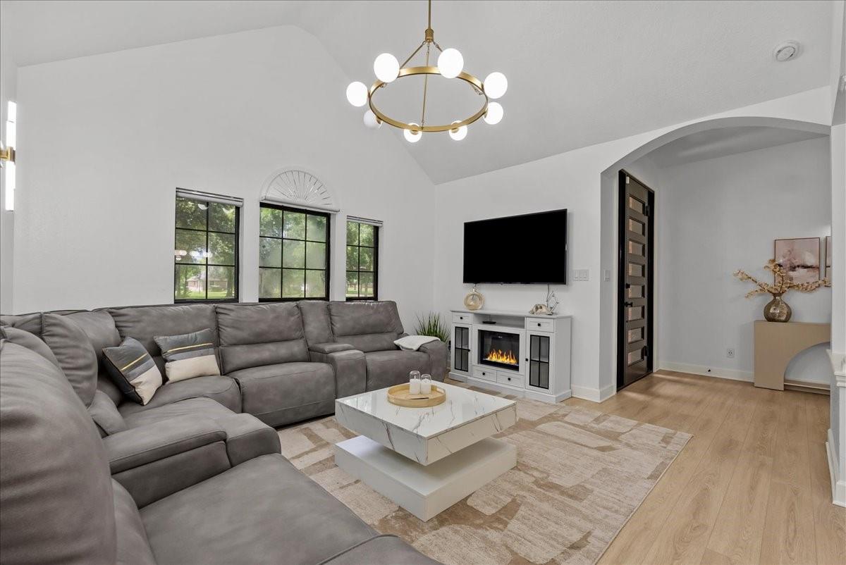 9700 Jay Rd, Hitchcock, TX 77563 photo