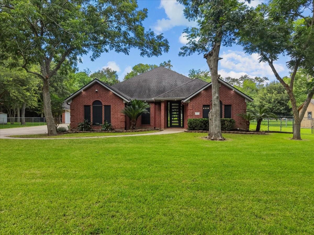 9700 Jay Rd, Hitchcock, TX 77563 photo