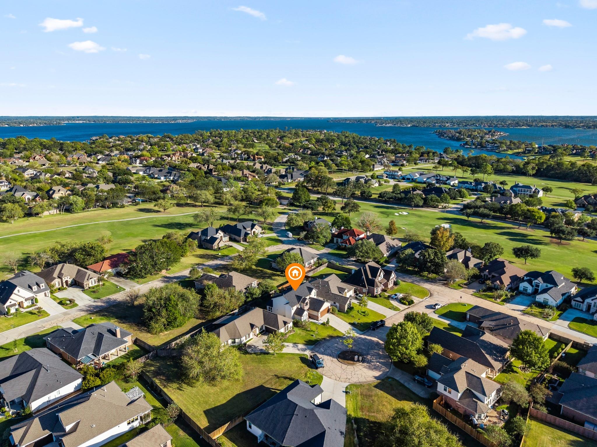18 Amelia Ct, Montgomery, TX 77356