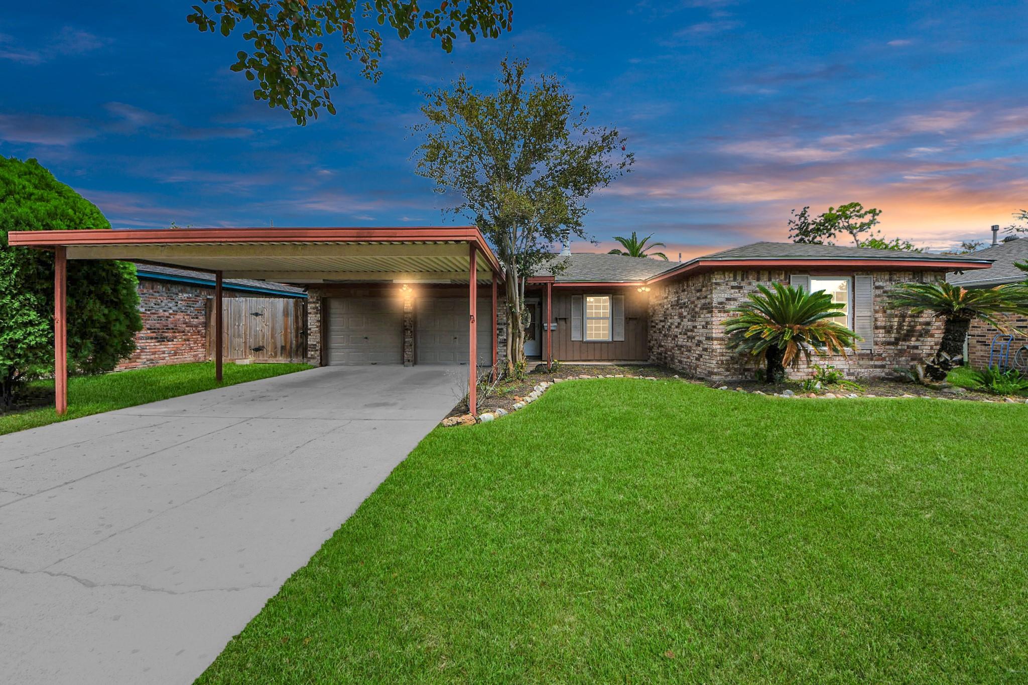 1110 Brown Ln, Deer Park, TX 77536