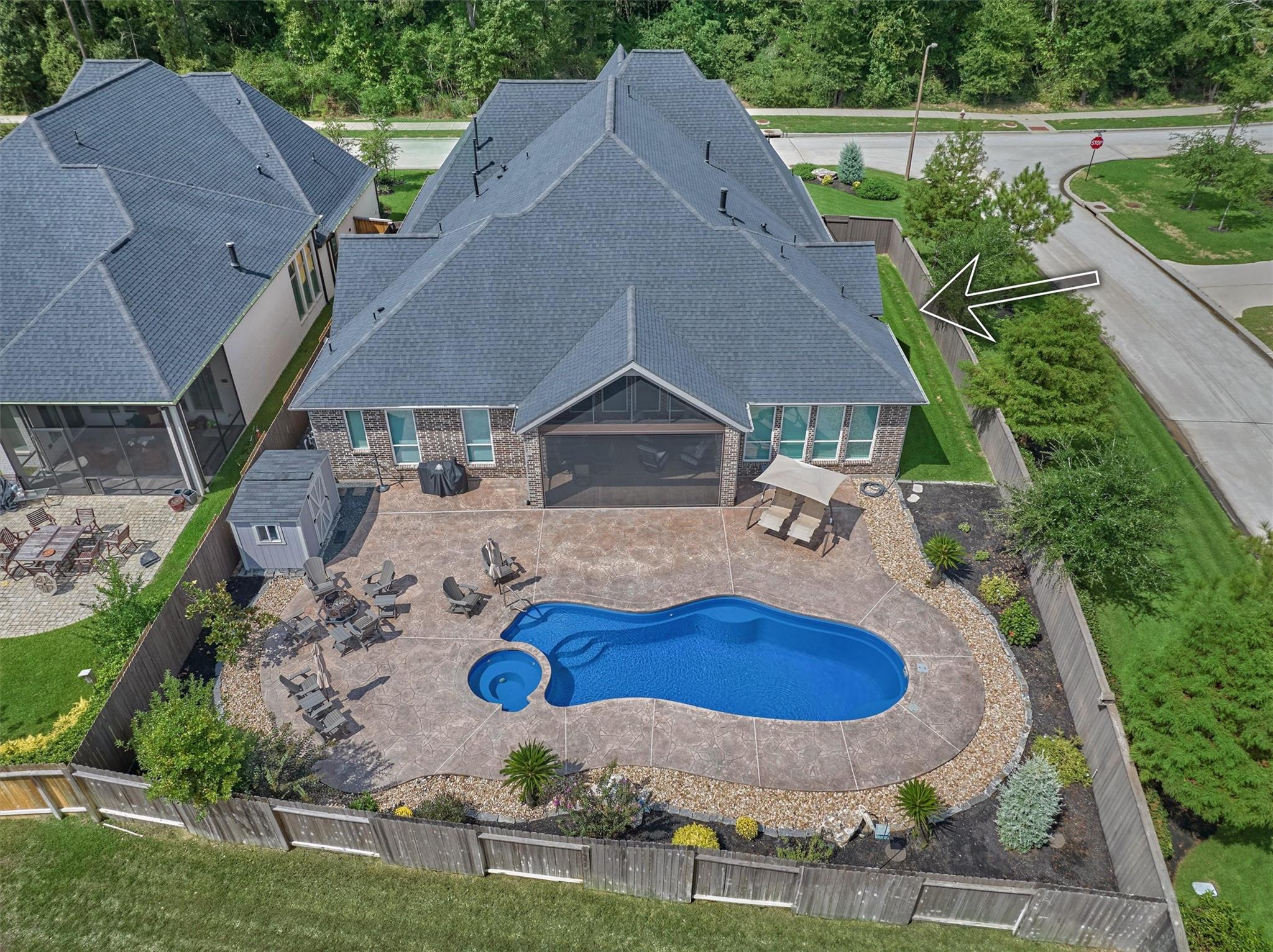 305 Pewter Sky Dr, Montgomery, TX 77316