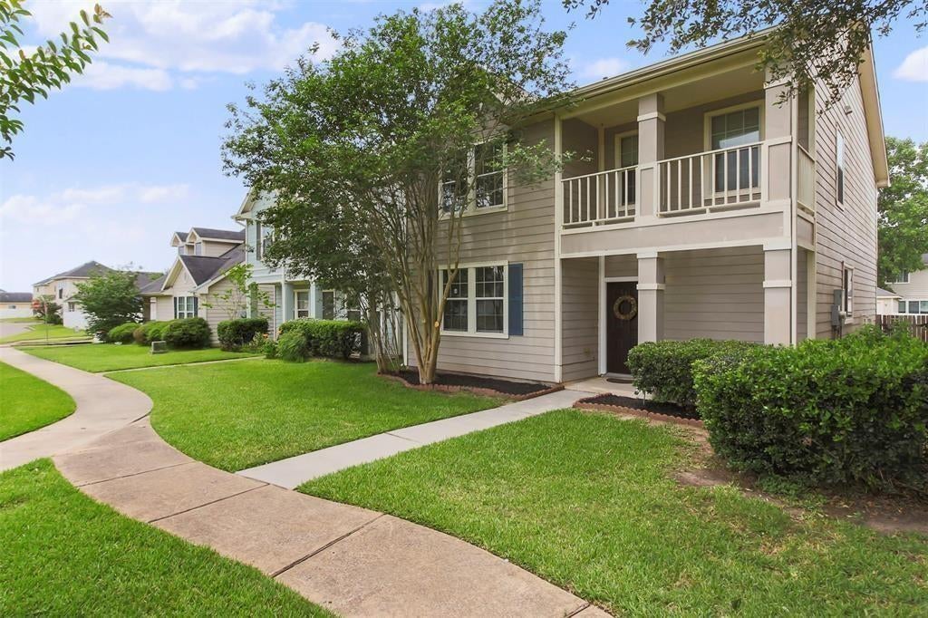 11736 Chanteloup Dr, Houston, TX 77047 photo