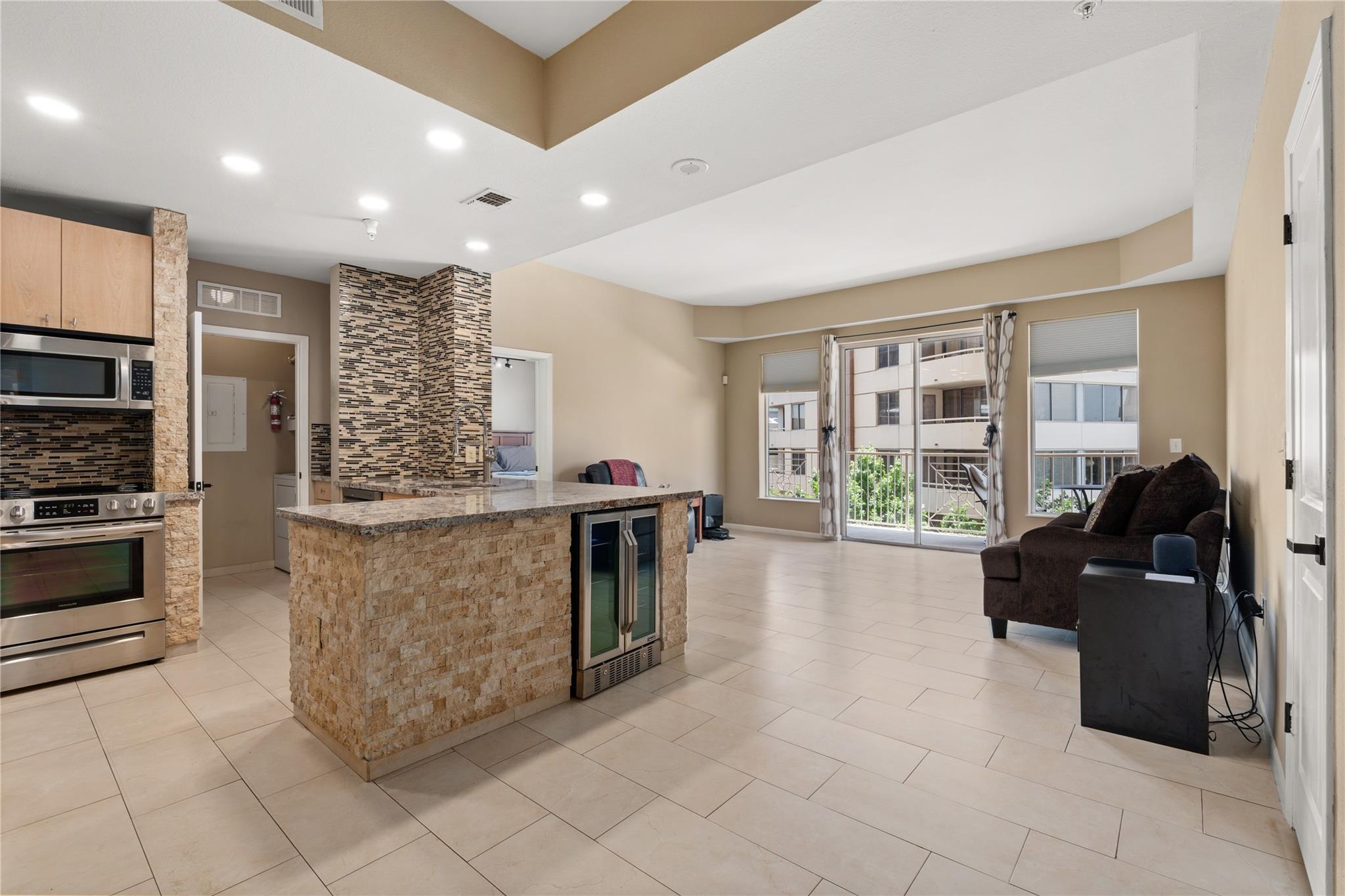 3505 Sage Rd, Houston, TX 77056