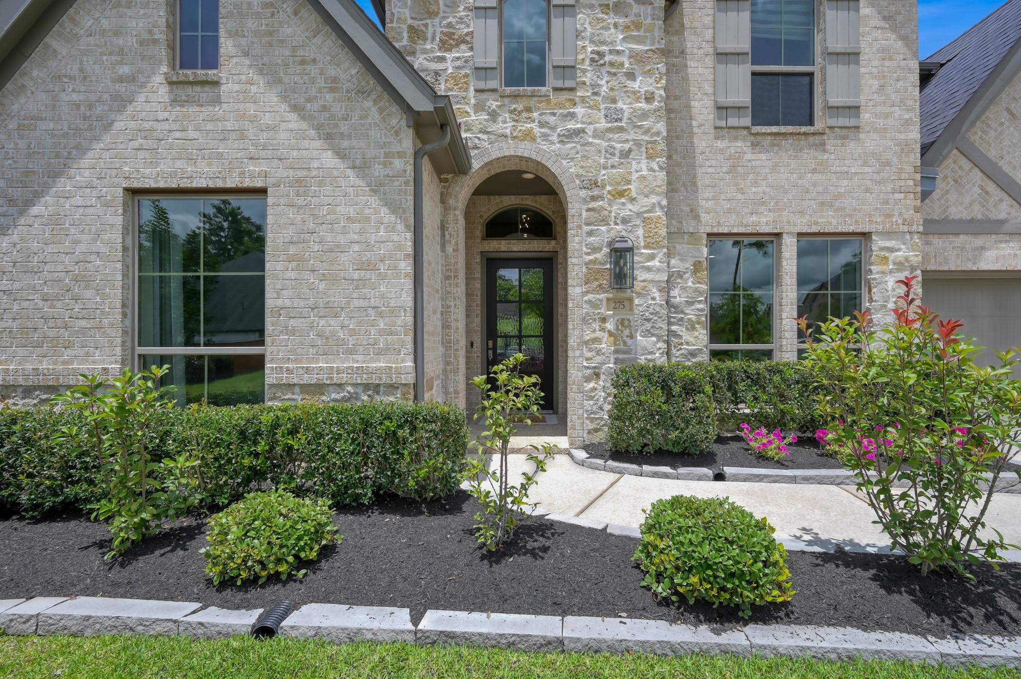 275 Bronze View Dr, Montgomery, TX 77316 photo