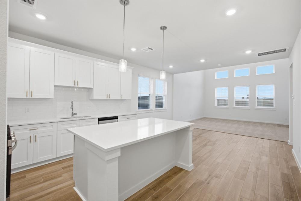 2403 Outpost Canyon Dr, Iowa Colony, TX 77583 photo