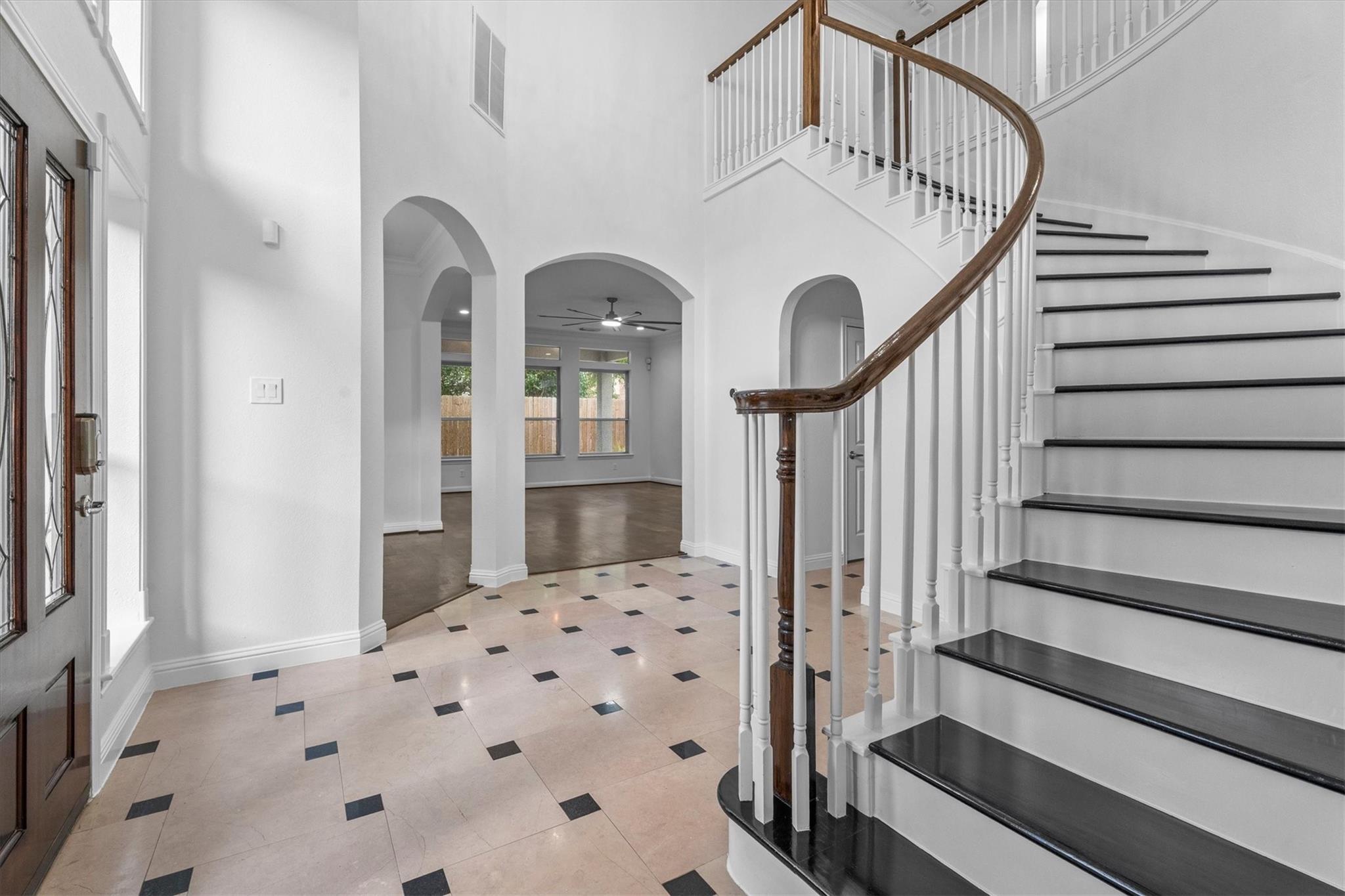 1420 Asbury St, Houston, TX 77007