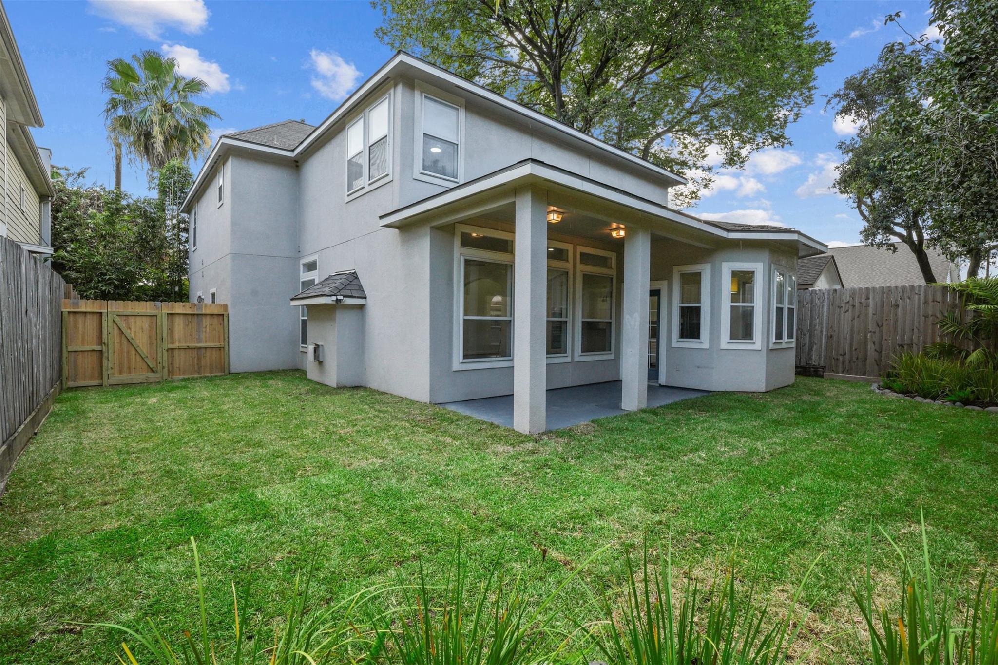 1420 Asbury St, Houston, TX 77007 photo