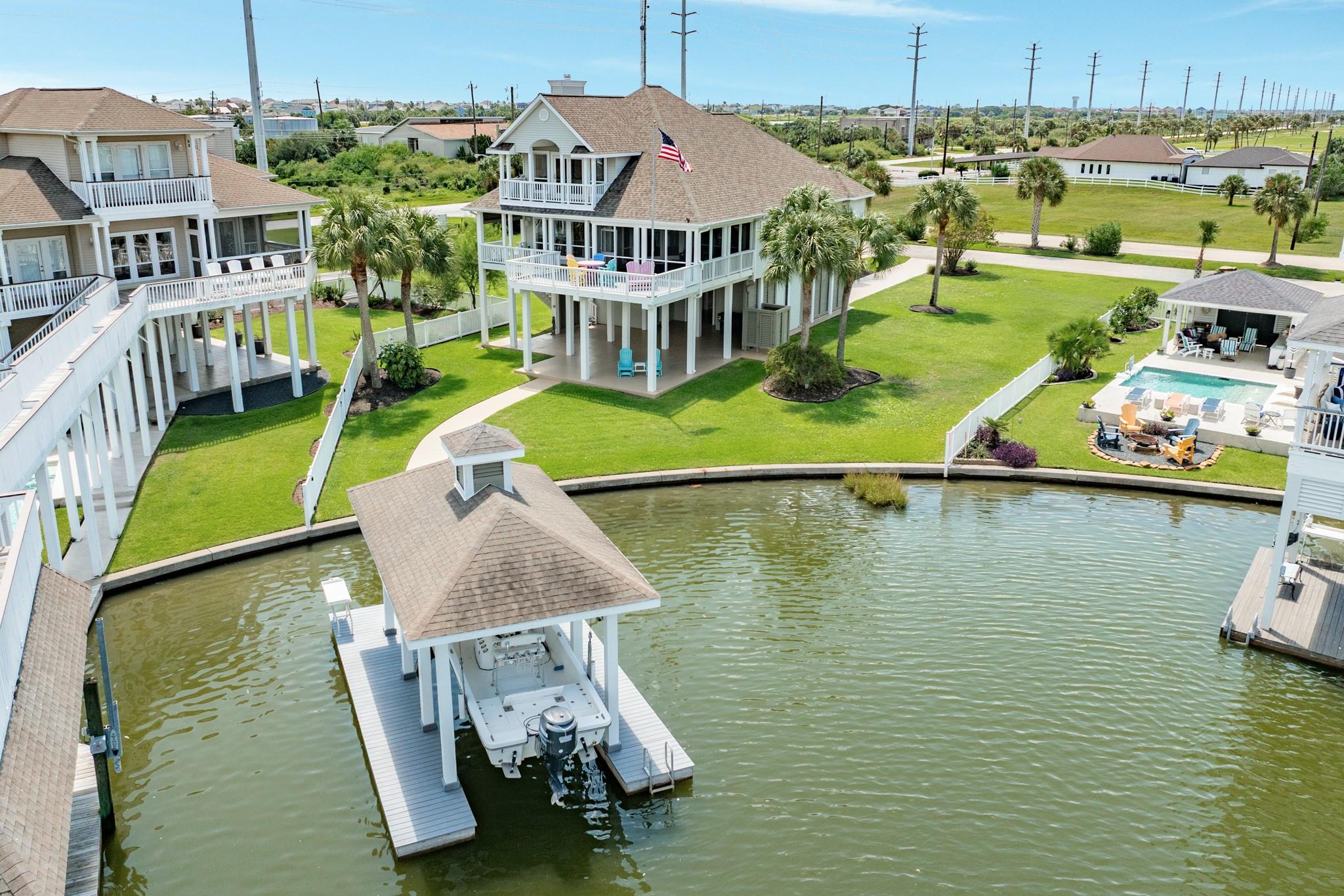 3635 Cove Ln, Galveston, TX 77554