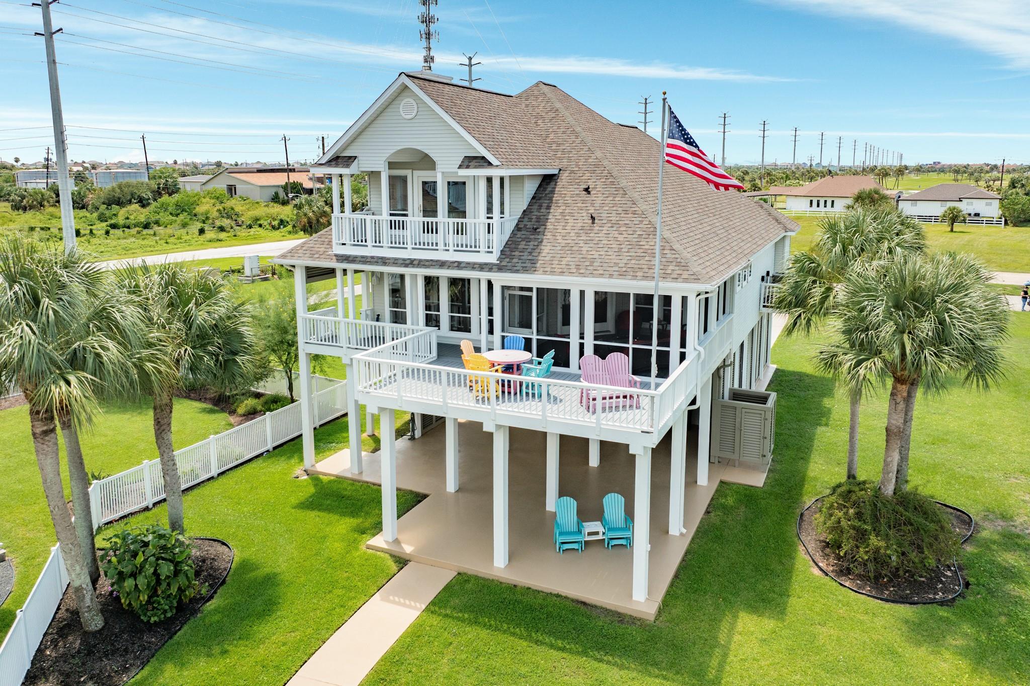 3635 Cove Ln, Galveston, TX 77554 photo