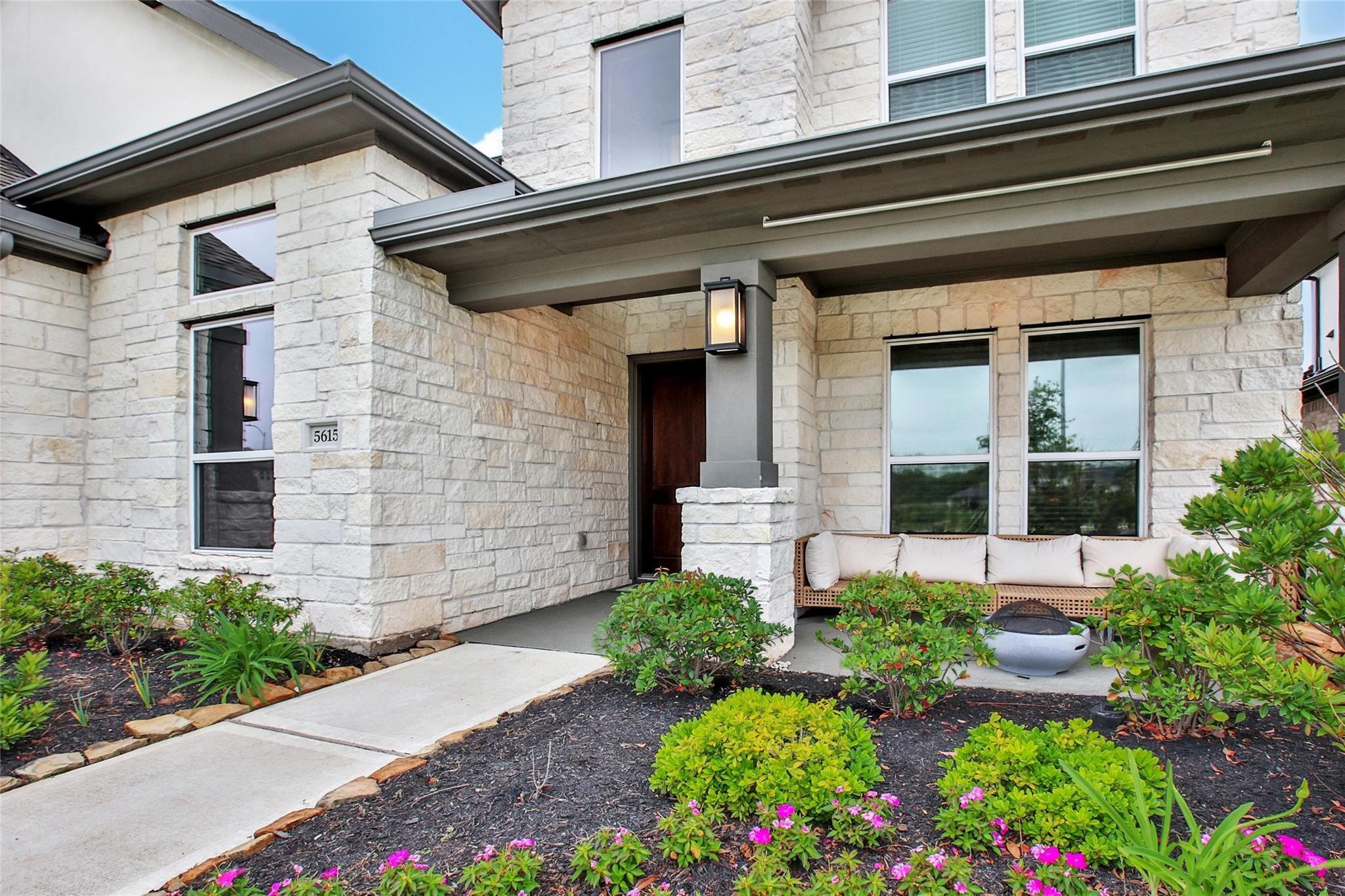5615 Trinity Heights Ln, Sugar Land, TX 77479 photo