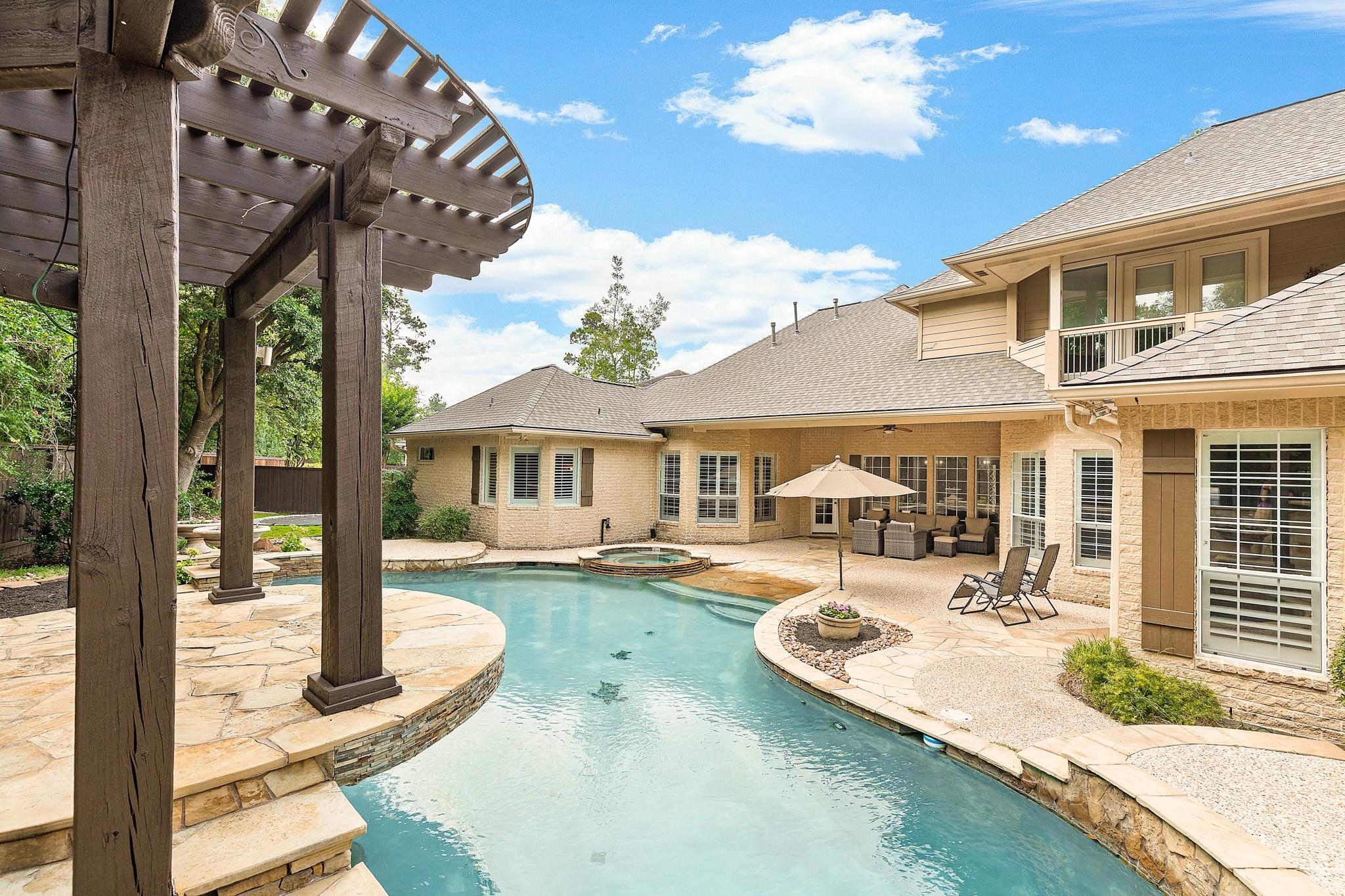 74 W Thymewood Pl, The Woodlands, TX 77382 photo