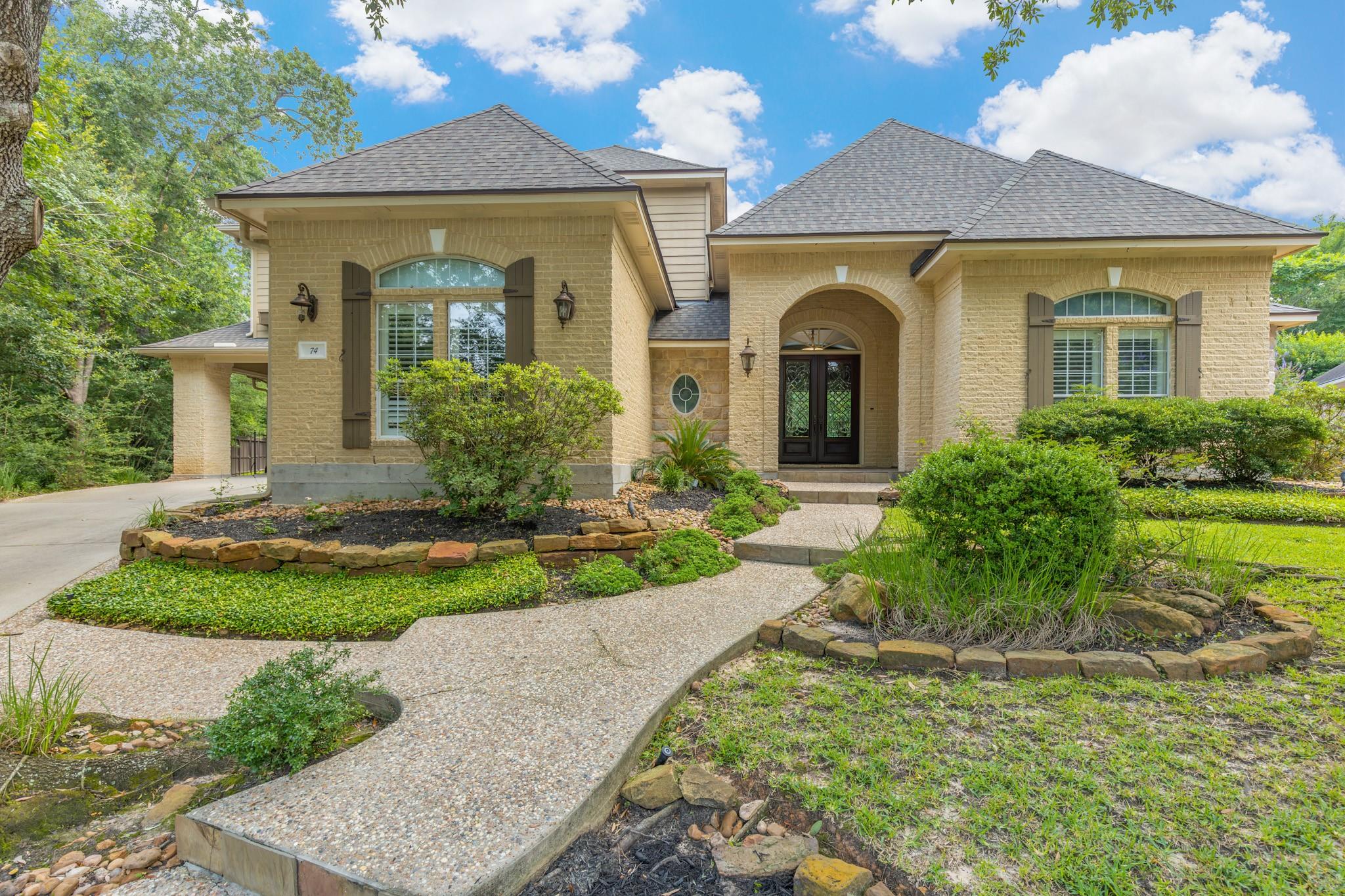 74 Thymewood Pl, The Woodlands, TX 77382