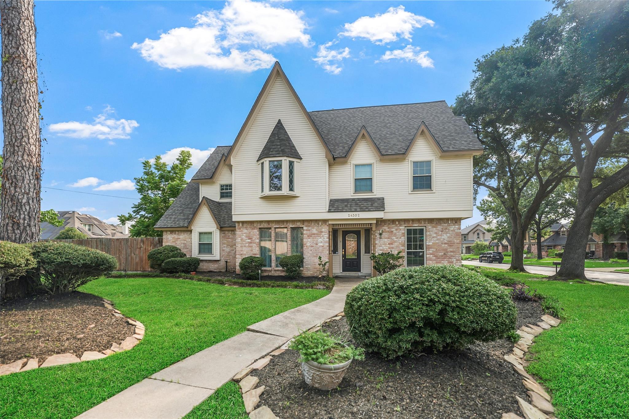 24302 Hollywick Dr, Tomball, TX 77375