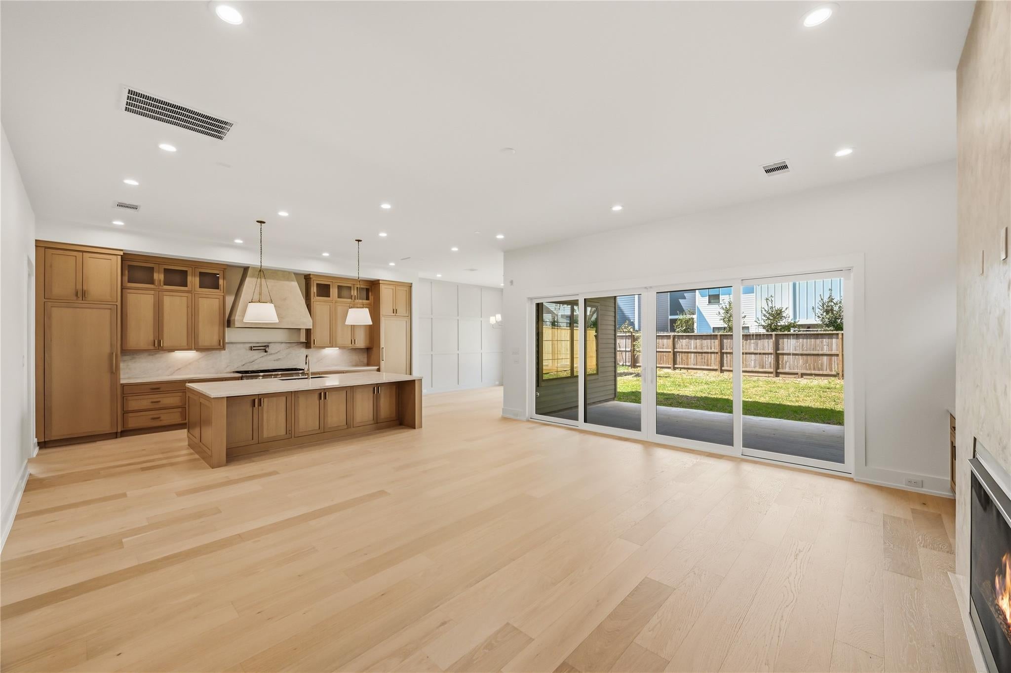 715 Merrill St, Houston, TX 77009