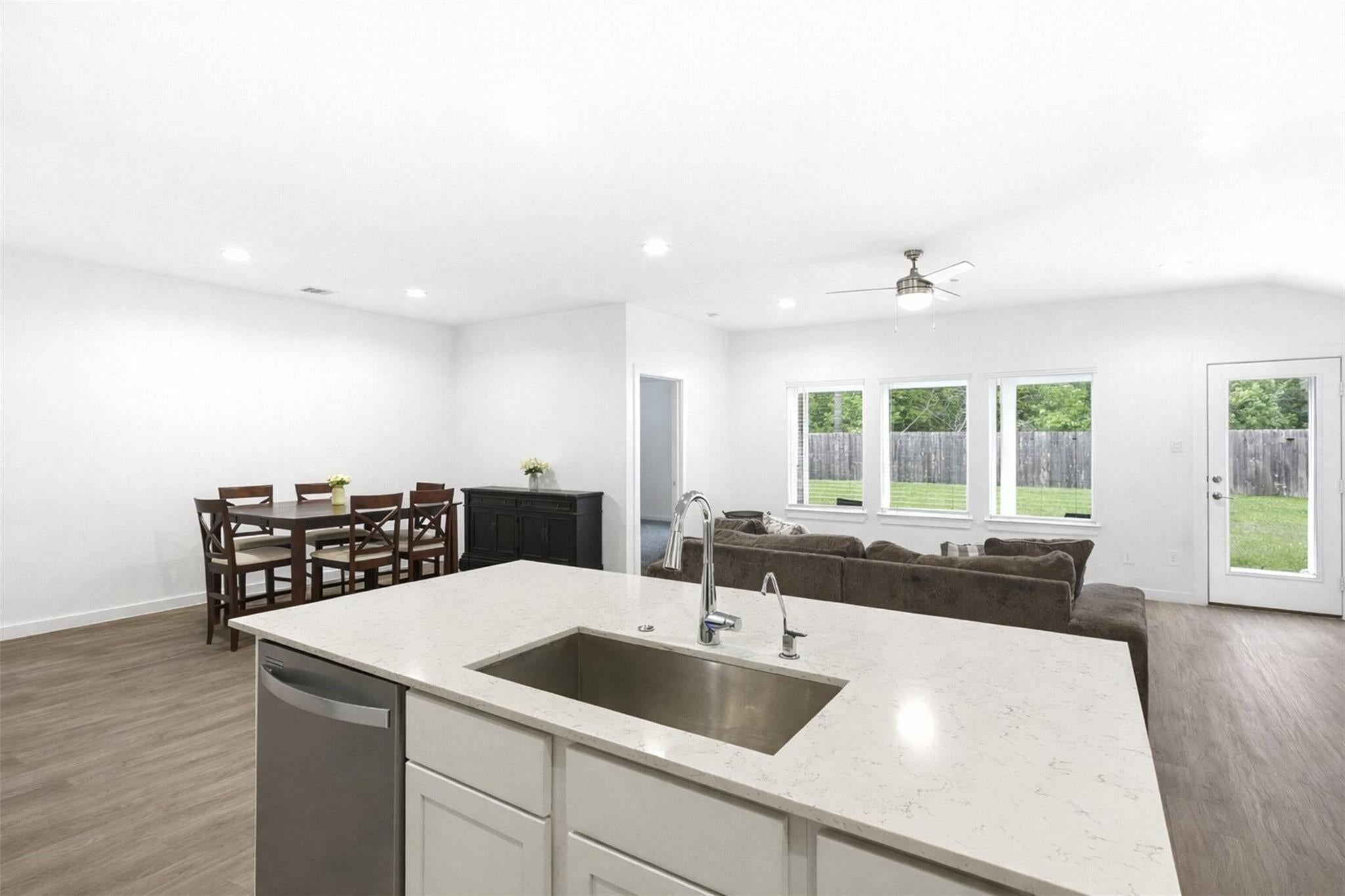 10426 Plateau Point Trl, Conroe, TX 77384 photo