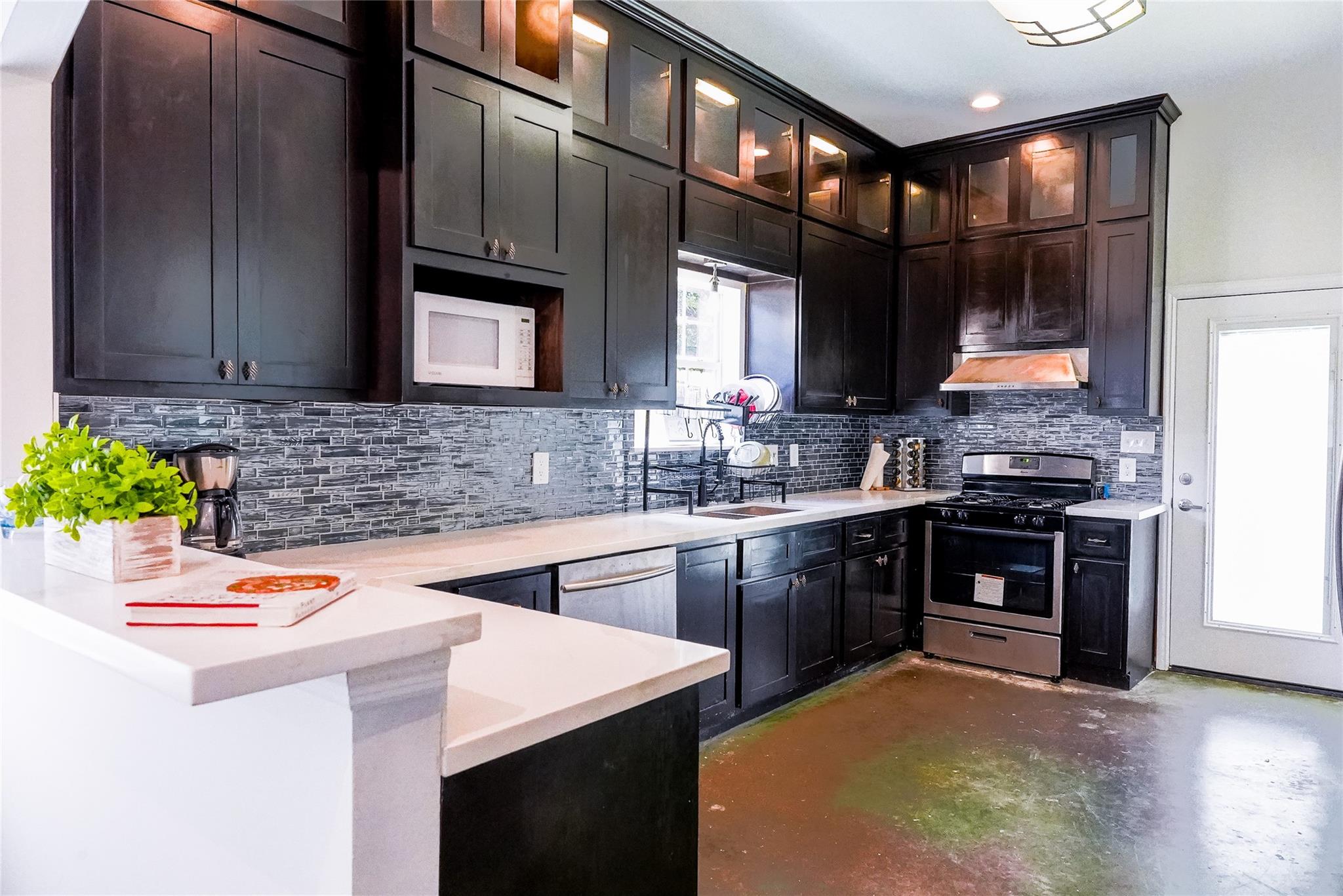 2509 Everett St, Houston, TX 77009 photo